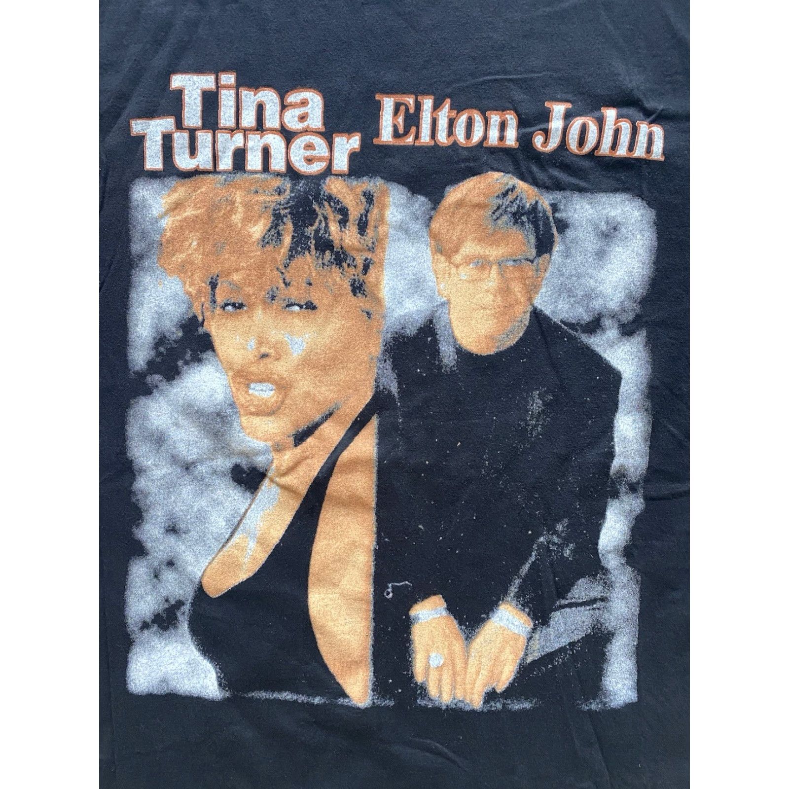 Olive VINTAGE Samrat T-Shirt Live In Vegas 1999-2000 Tina Turner Elton John Men’s XL Black Short Sleeve Shirt Mus ic 90s Mens Size US XL / EU 56 / 4 - 4 Thumbnail