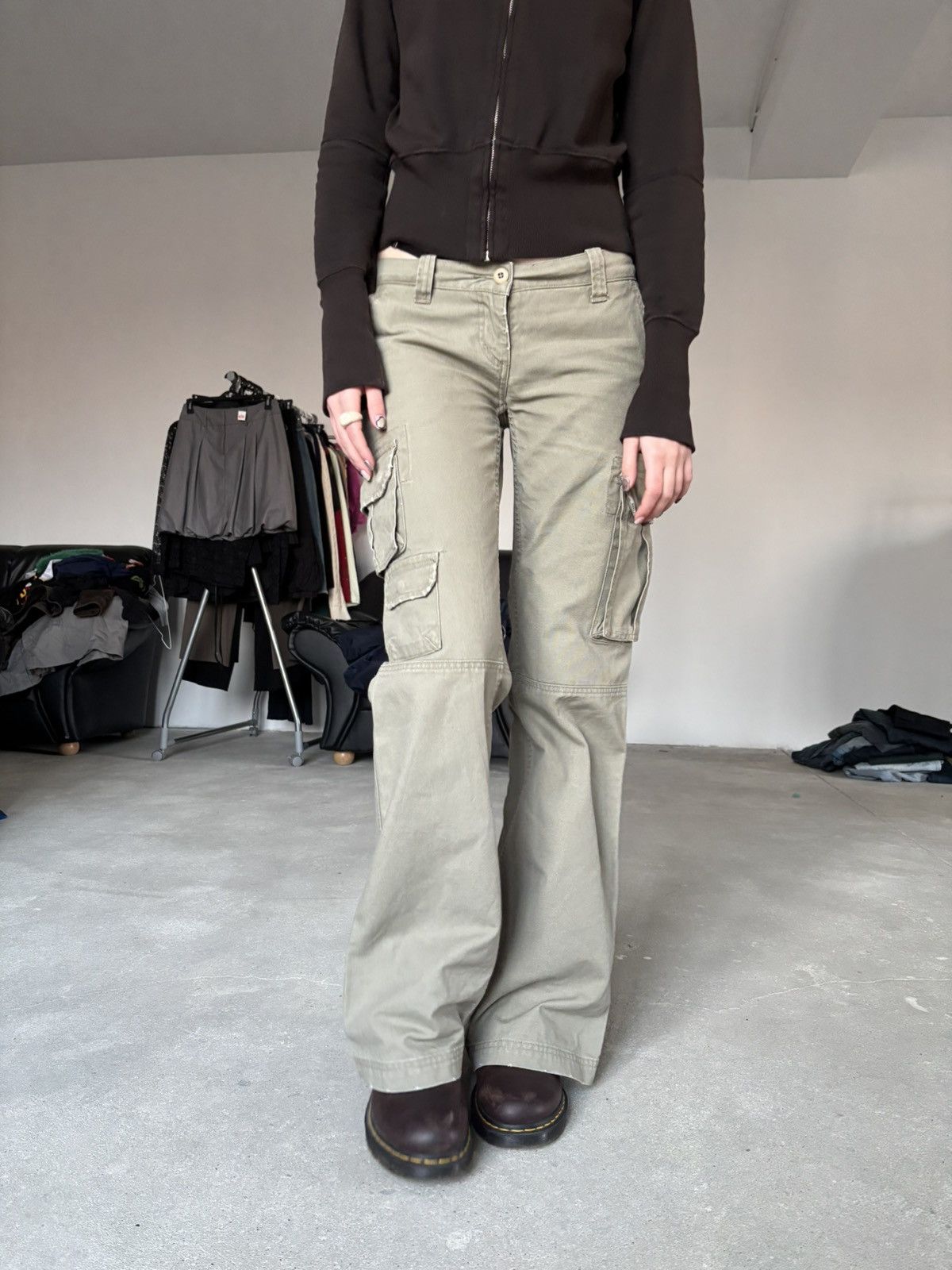 If Six Was Nine Vintage Neighbourhood Cargo Pants Flared Size US 27 - 18 Thumbnail