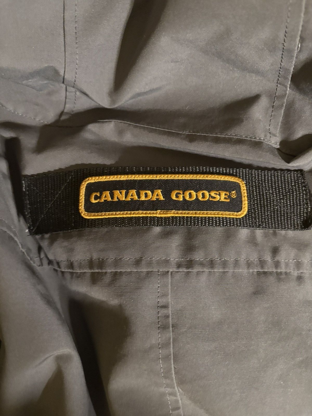 Canada Goose CANADA GOOSE Men's Chateau Parka Non-Fur, Small, Graphite Size US S / EU 44-46 / 1 - 5 Thumbnail