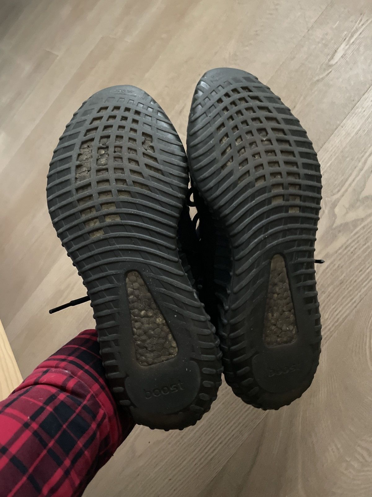 yeezy bred 2017