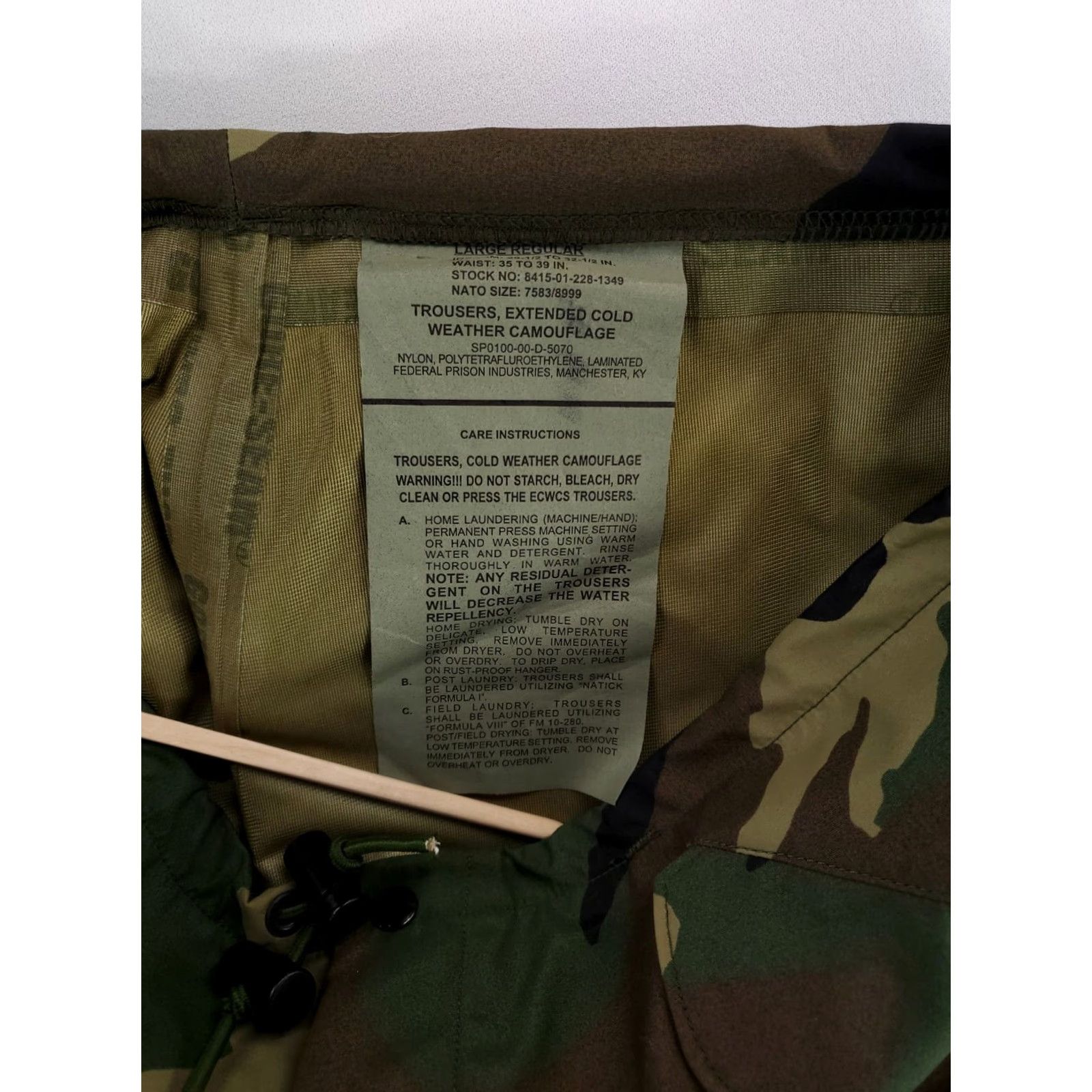 Vintage US Military Extended Cold Weather Trouser Woodland Camo GTX Mens L Reg NWT Size US 33 - 8 Thumbnail