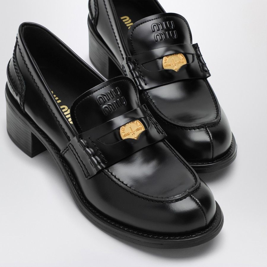 o1d2blof0824 Brushed Leather Loafer in Black