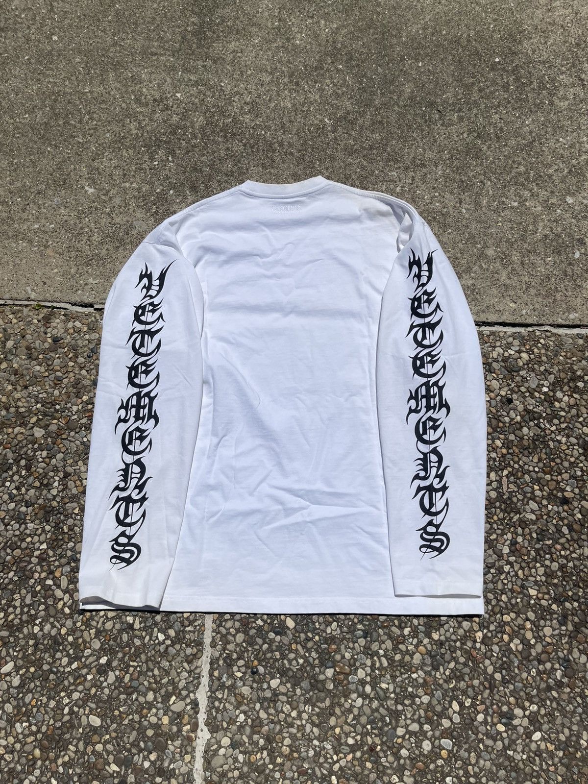 Vetements Vetements Tribal Script Longsleeve Size US XS / EU 42 / 0 - 2 Thumbnail