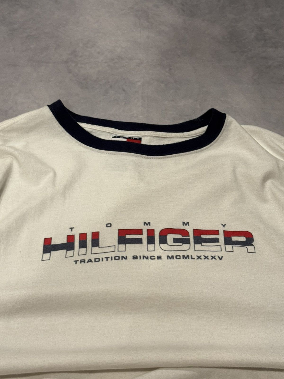 Tommy Hilfiger Tommy hilfiger 90’s made in honduras TEE Size US M / EU 48-50 / 2 - 3 Thumbnail
