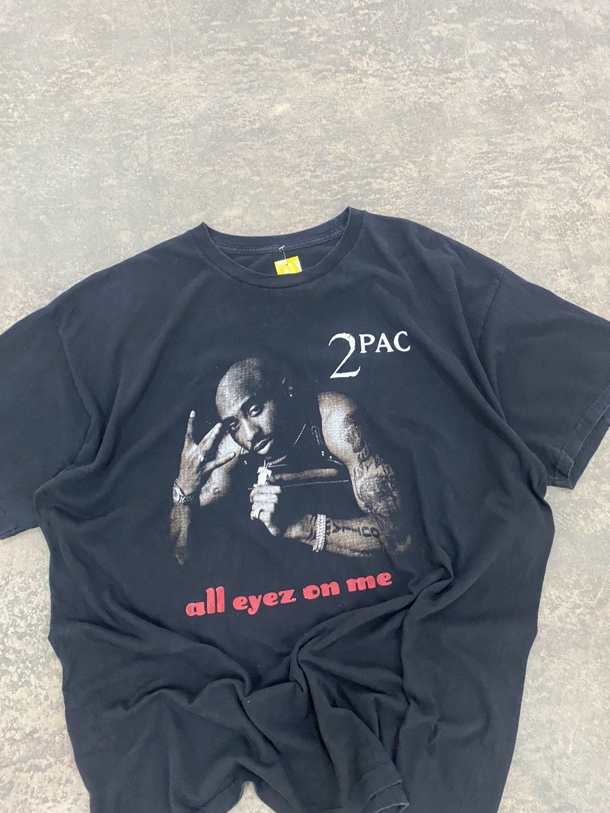 Rap Tees TUPAC SHAKUR 2PAC RAPTEES VINTAGE RIP Size US XL / EU 56 / 4 - 2 Thumbnail