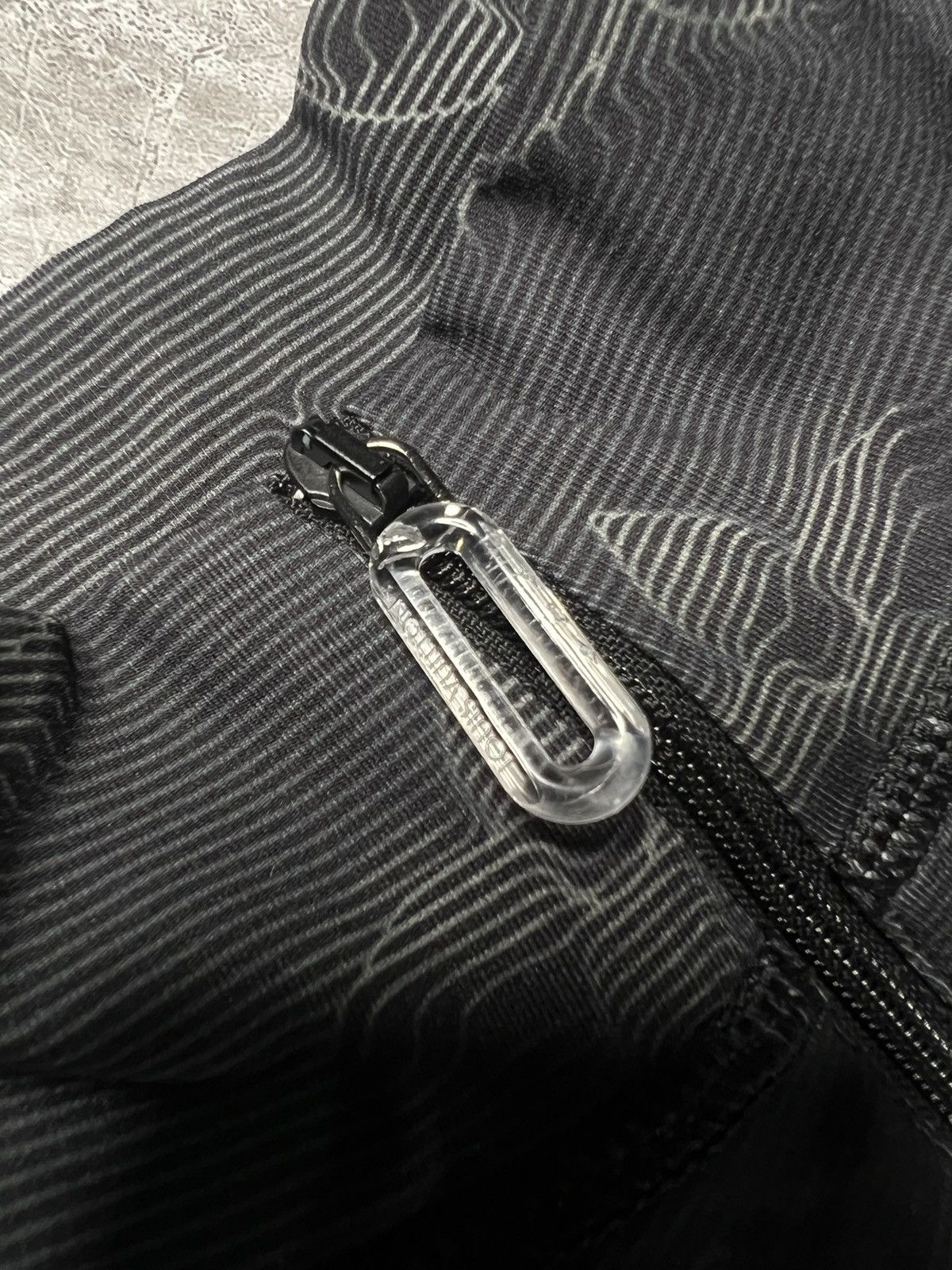 Louis Vuitton × Virgil Abloh Louis Vuitton 2054 Technical Half zip L/S Mono Size US L / EU 52-54 / 3 - 9 Thumbnail