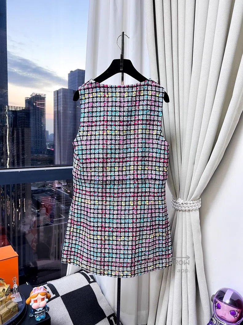 Chanel Chanel Heavy industry mosaic colourful sequin vest dress s Size S / US 4 / IT 40 - 3 Thumbnail