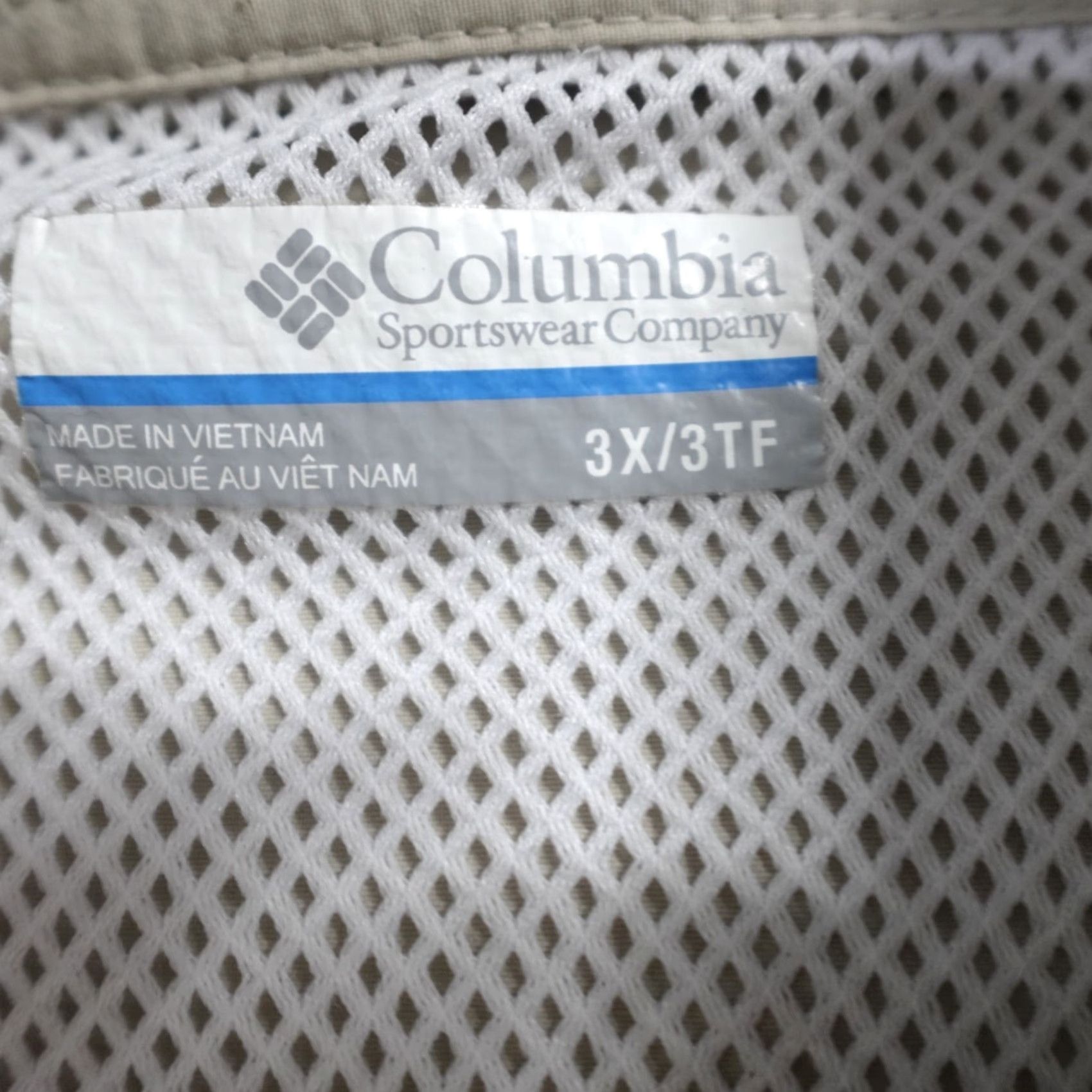 Vintage VINTAGE Columbia PFG Shirt 3X Beige Solid Short Sleeve Nylon Button-Up Men Size US XXL / EU 58 / 5 - 2 Thumbnail