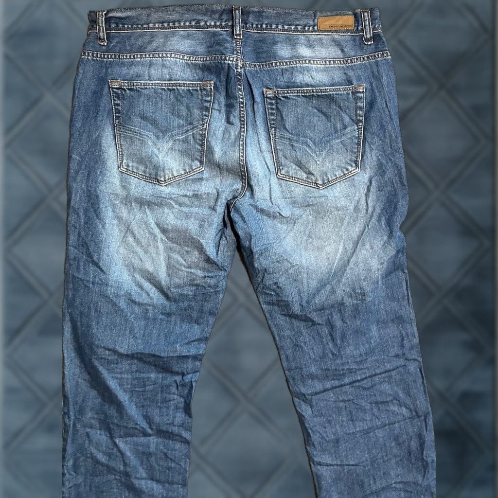 DKNY DKNY Jeans Men’s 38x32 Blue Cotton Denim Straight Leg Workwear Dark Wash Faded Denim Jeans Size US 38 / EU 54 - 1 Thumbnail