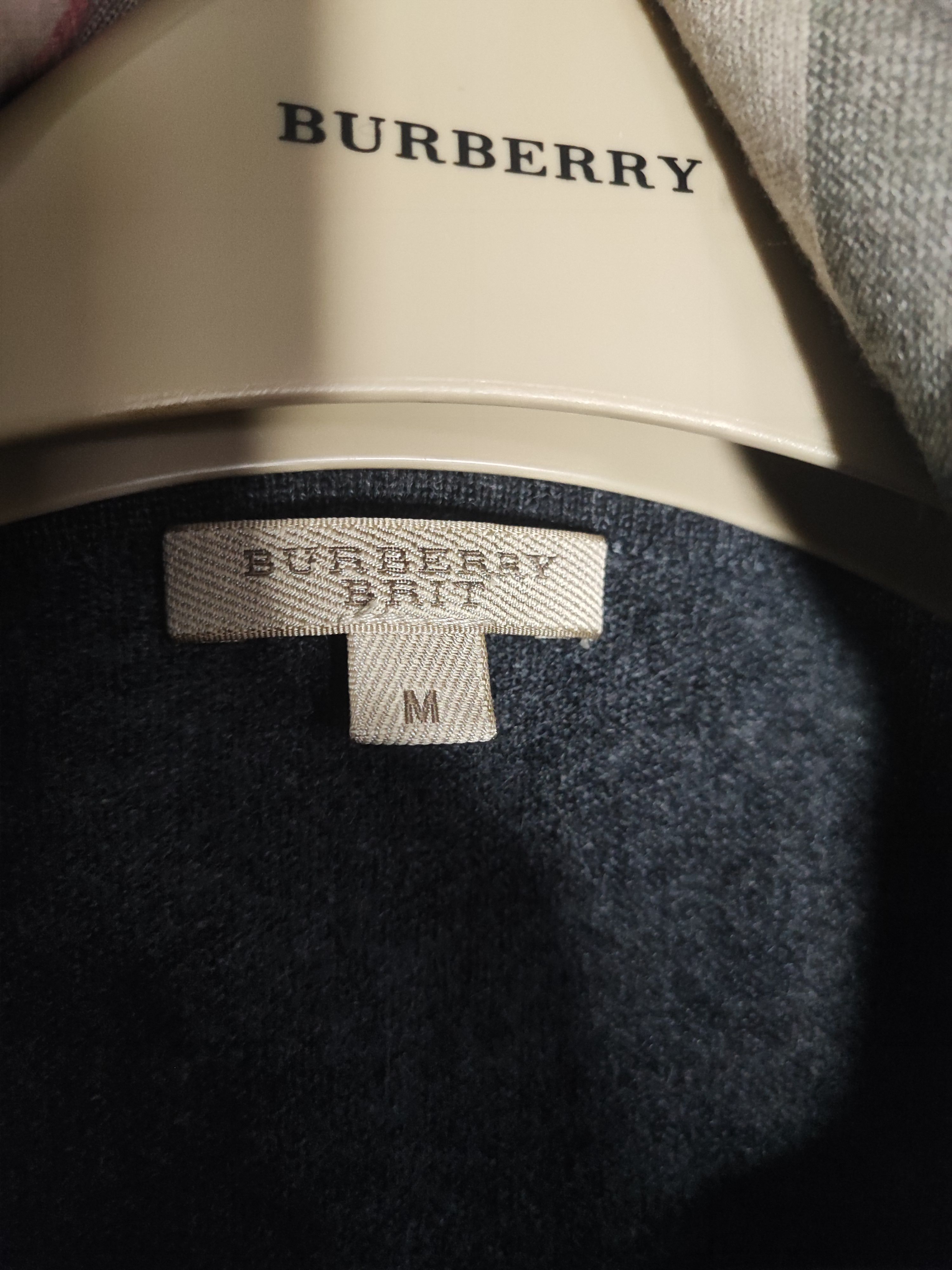 Burberry 🔥Hooded Burberry Vest Size M 100% Cashmere🔥 Size US M / EU 48-50 / 2 - 3 Thumbnail