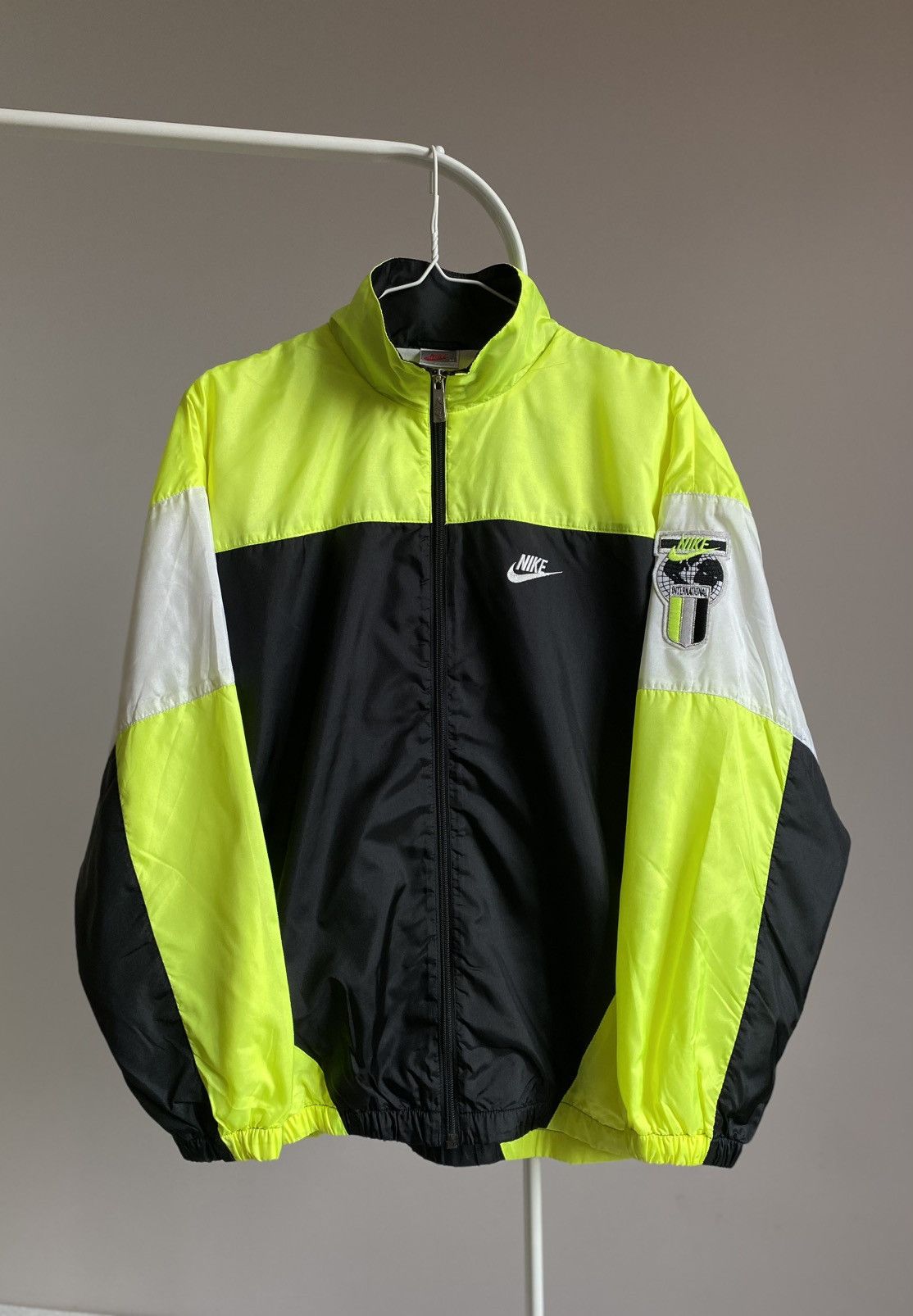 Nike M Vintage Nike International Nylon Tracksuit Jacket Pants 90 Size 48R - 4 Thumbnail