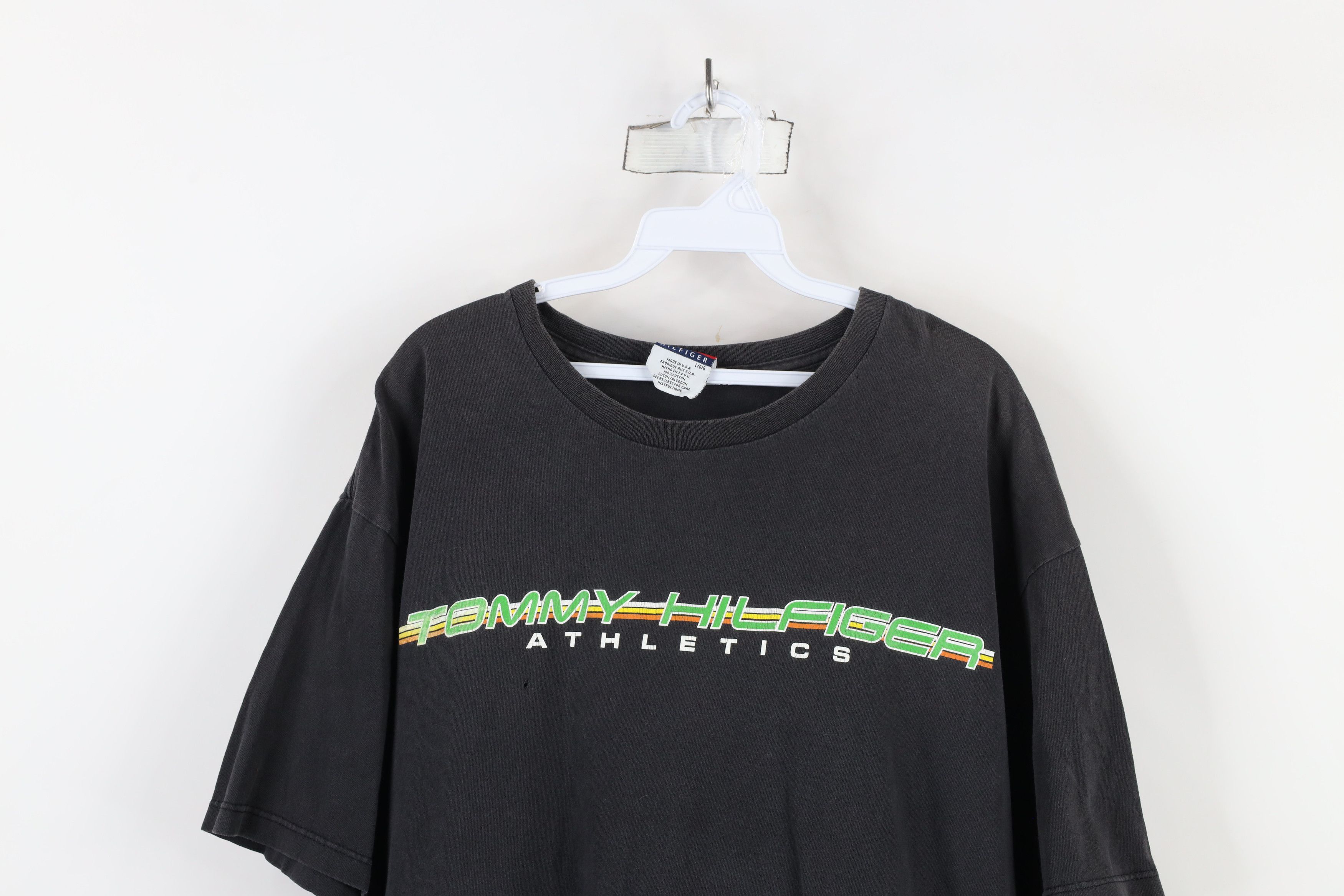 Tommy Hilfiger × Vintage Vintage 90s Tommy Hilfiger Athletics Spell Out T-Shirt USA Size US L / EU 52-54 / 3 - 2 Thumbnail