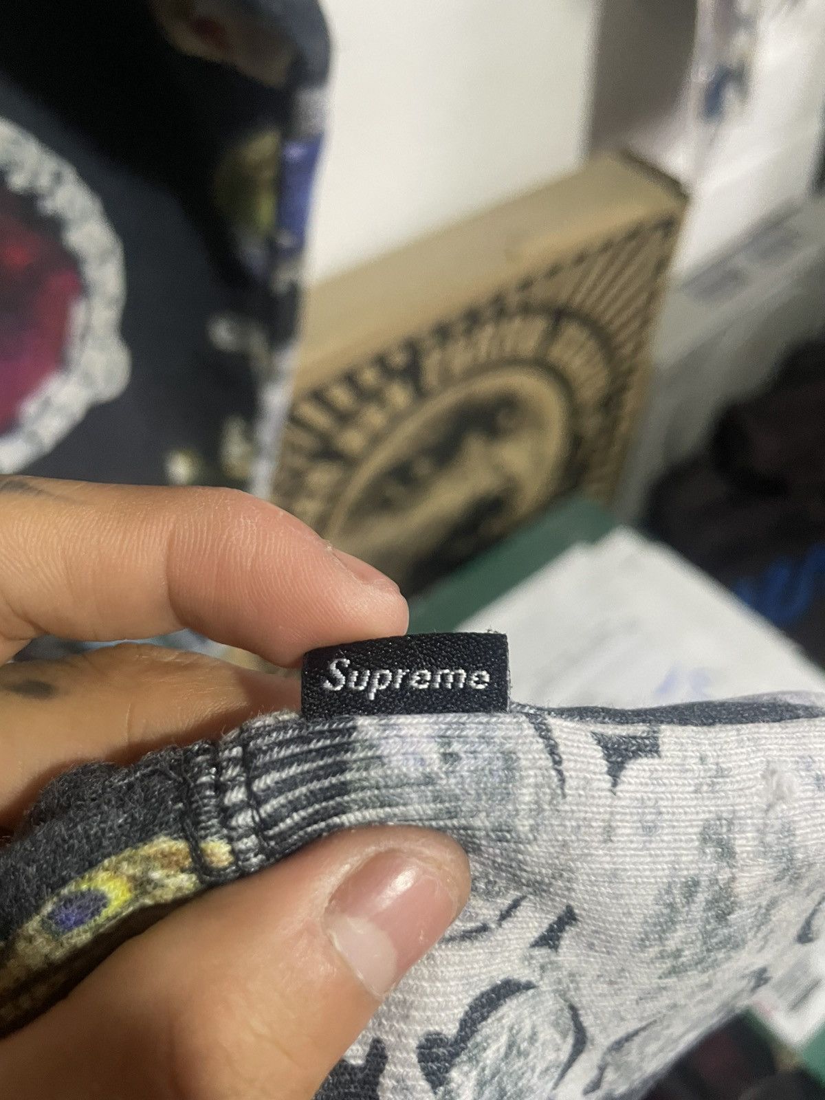 Supreme Supreme jewels fw18 Size US L / EU 52-54 / 3 - 10 Thumbnail