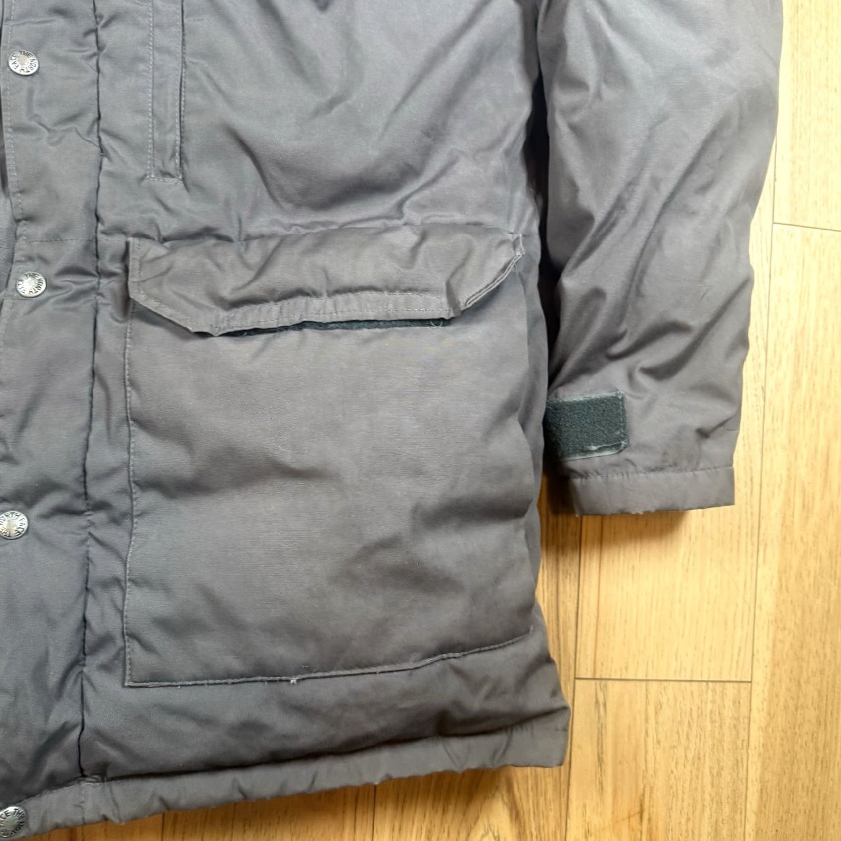 The North Face VINTAGE The North Face Down Puffer Jacket Mens Large Grey USA Button Jacket Mens L Gray Down Nylon USA Made Size US L / EU 52-54 / 3 - 4 Thumbnail