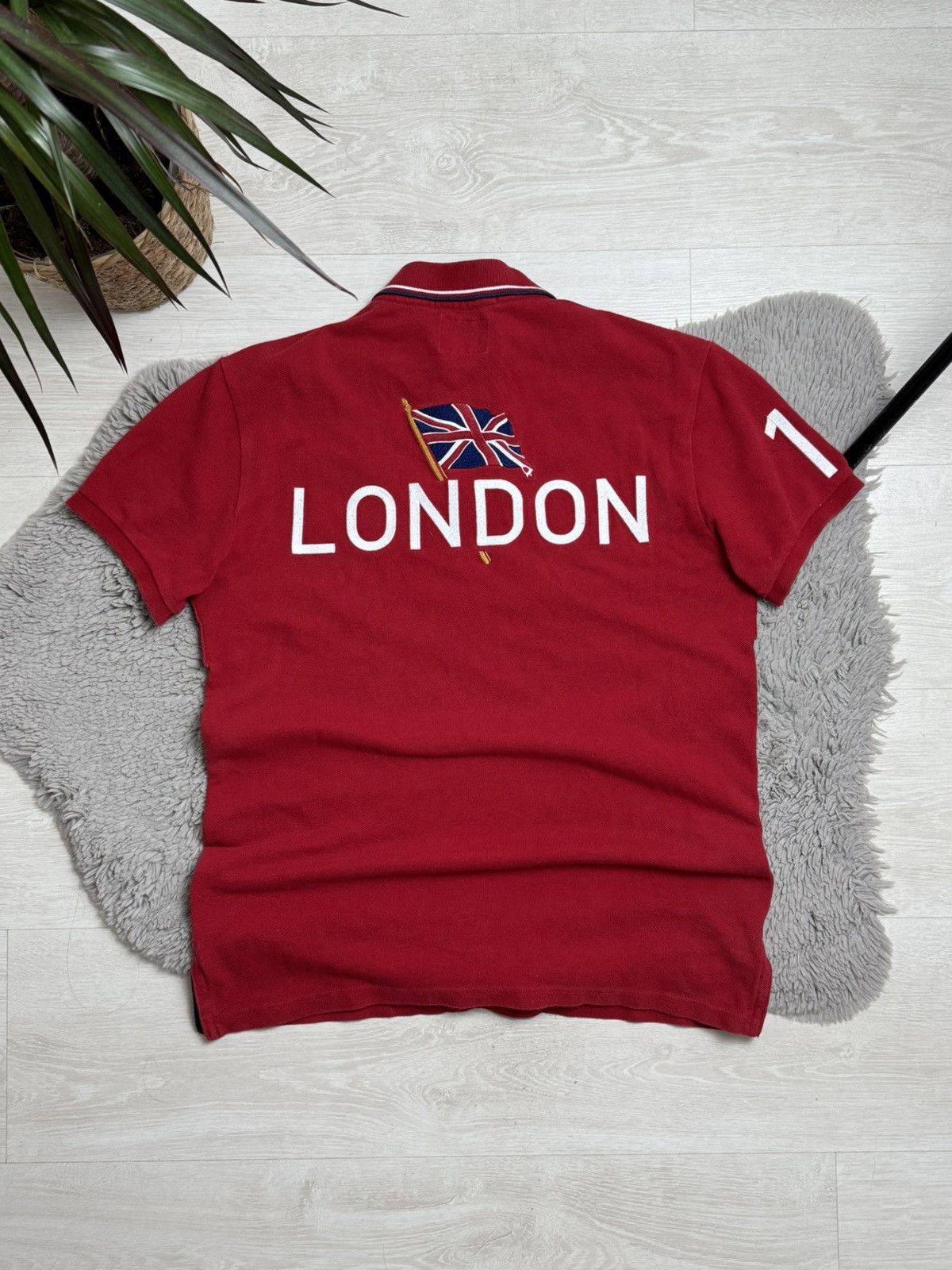 Polo Ralph Lauren × Vintage Polo Ralph Lauren London Vintage Polos Tee Center Pony Y2K Size US S / EU 44-46 / 1 - 2 Thumbnail