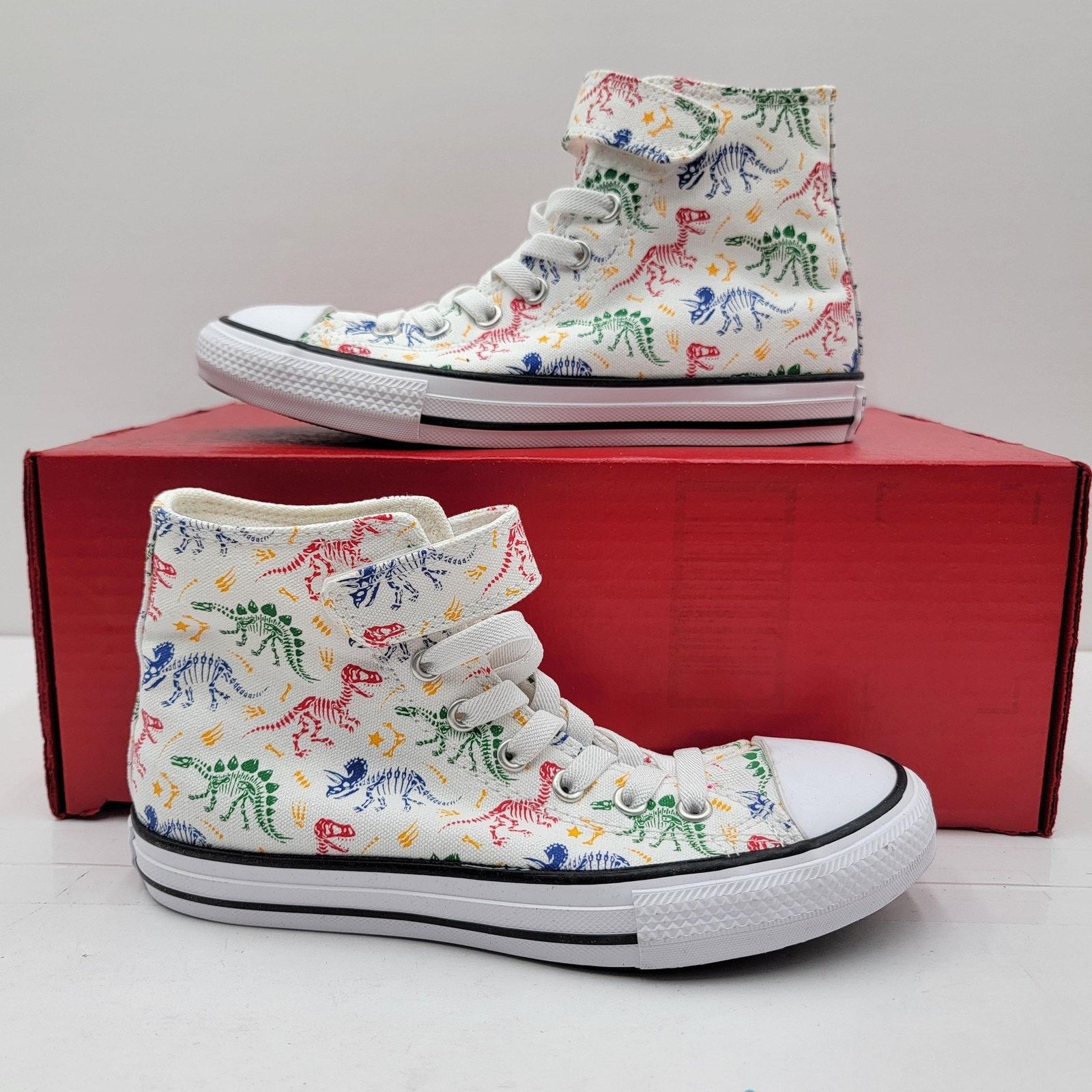 Converse Converse CTAS Youth Size 2.5 White Dinosaur Print A04767F Size US 4 / IT 34 - 1 Thumbnail