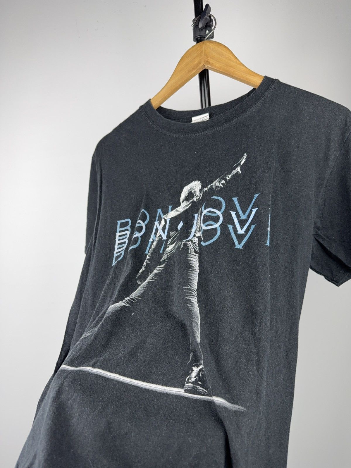 Bon Jovi Bon Jovi “This House Is Not For Sale” 2019 Tour T-Shirt Size US L / EU 52-54 / 3 - 7 Thumbnail