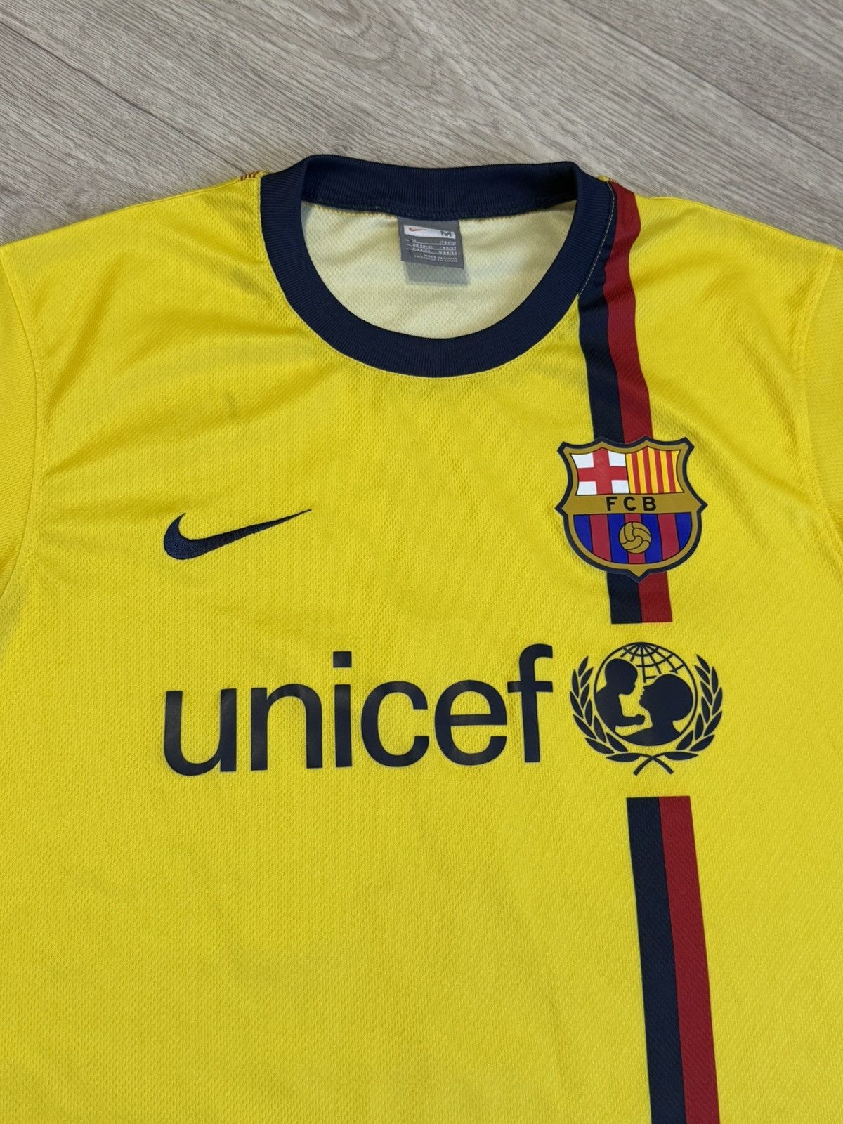 Nike 🔷Vintage Nike Barcelona 2008/09 Messi #10 Soccer jersey🔷 Size US M / EU 48-50 / 2 - 4 Thumbnail