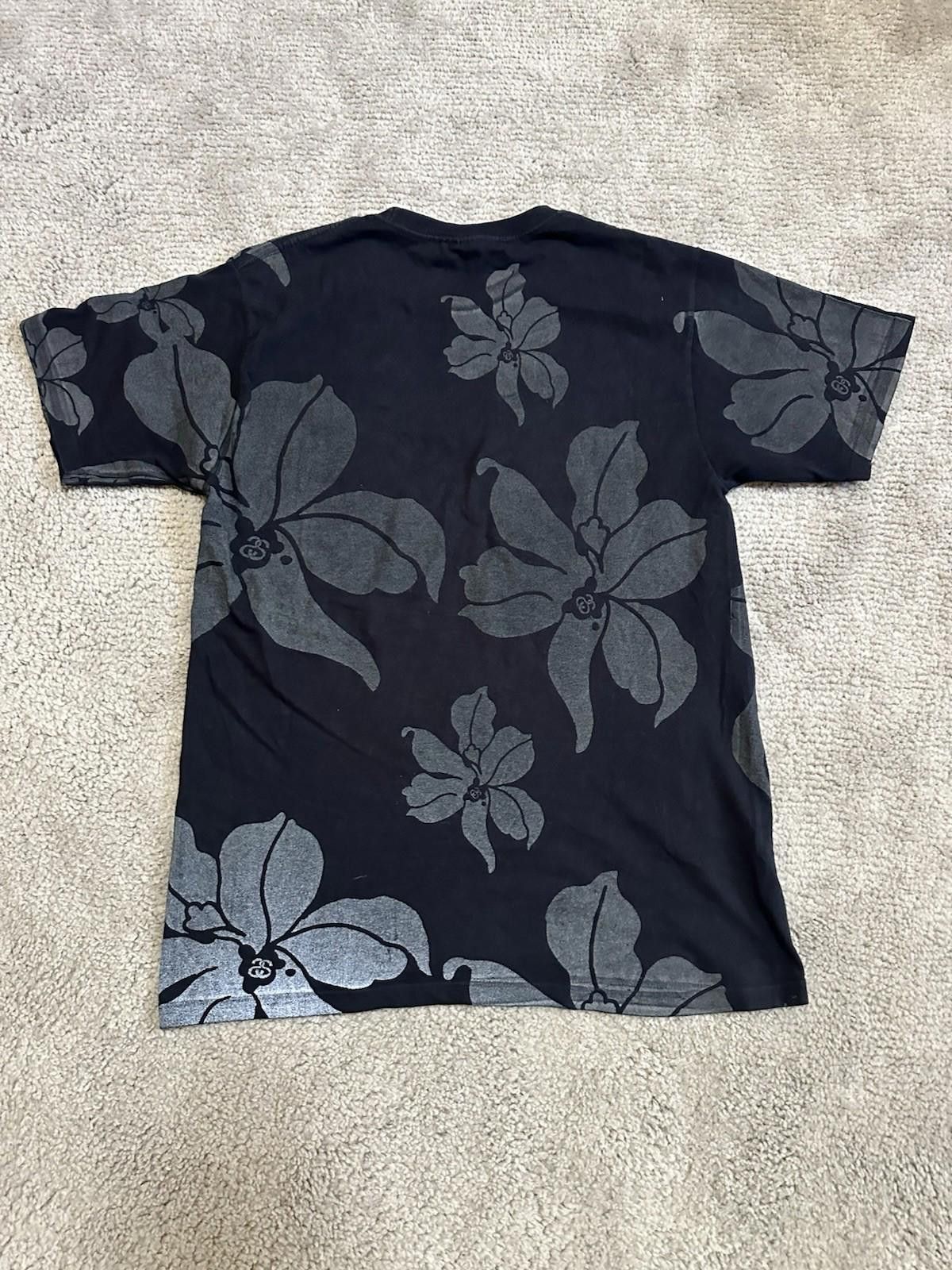 Stussy Stussy 'No4' Reflective Flowers T-Shirt Men's Size M Size US M / EU 48-50 / 2 - 8 Thumbnail