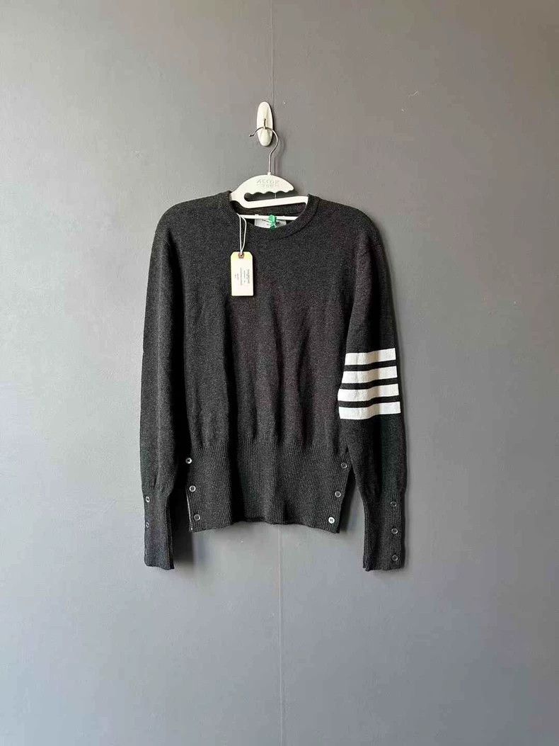 Thom Browne Thom Browne size2 Dark grey cashmere sweater Size US M / EU 48-50 / 2 - 1 Thumbnail