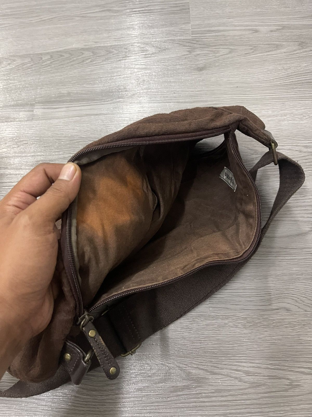 Japanese Brand Unisex Volutta crossbody bag Size ONE SIZE - 5 Thumbnail