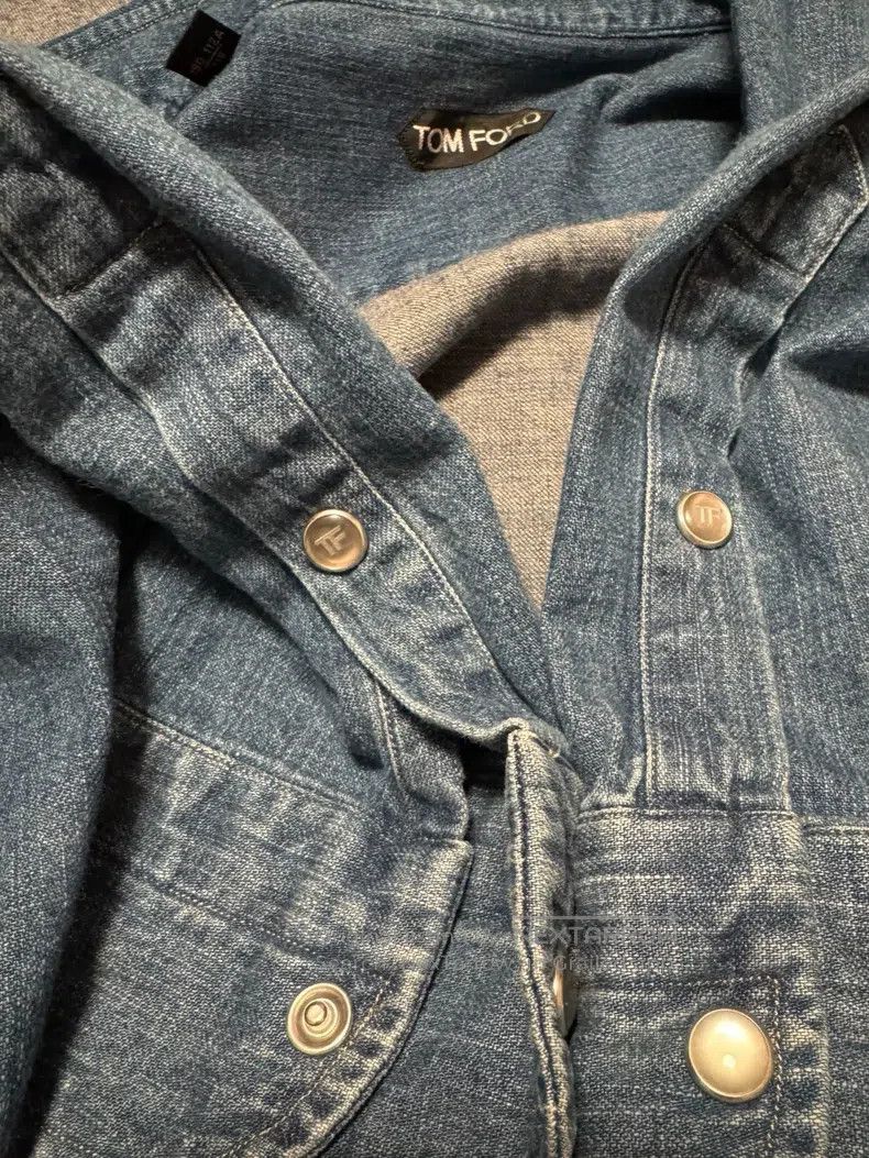 Tom Ford Tom Ford Denim Shirt Size US XL / EU 56 / 4 - 6 Thumbnail
