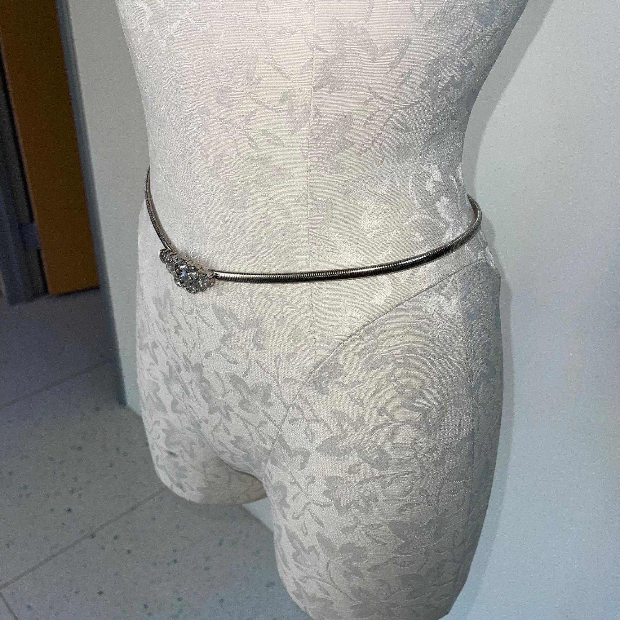 The Unbranded Brand Womens Belt Size 27 Silver Stretch Tone Rhinestone Size ONE SIZE - 4 Thumbnail