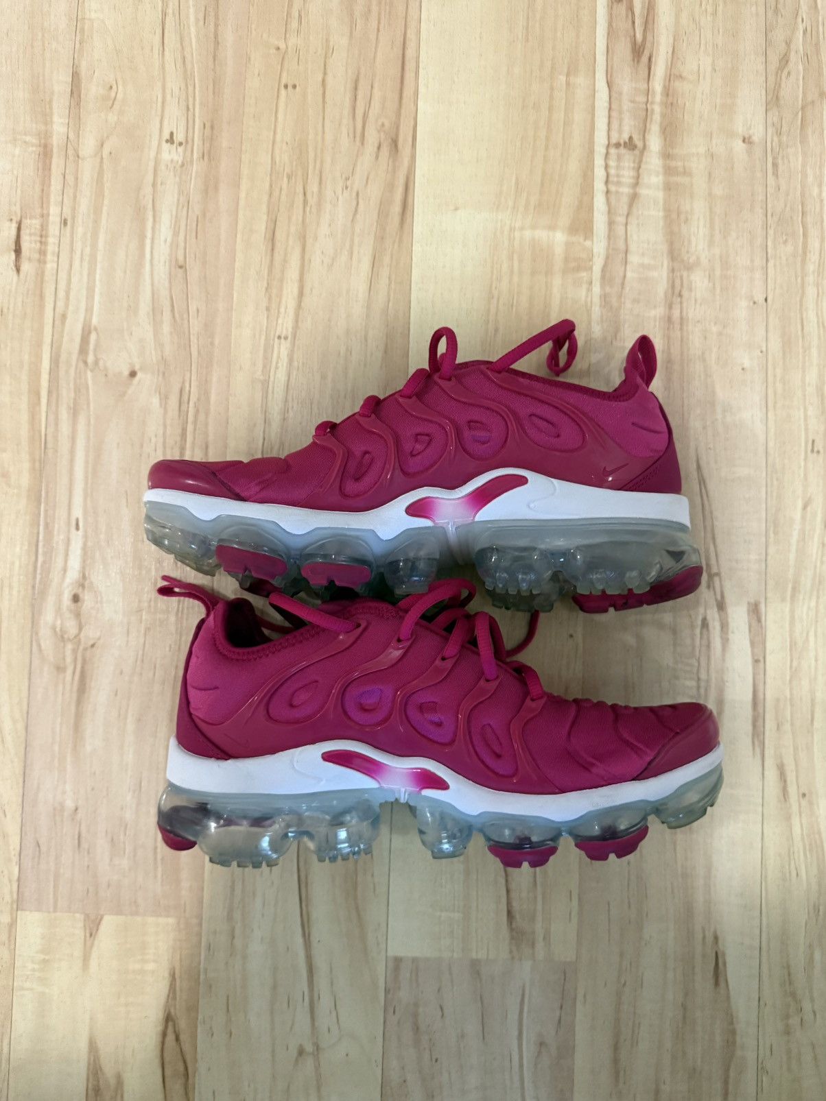 Nike Nike VaporMax Plus Fire Berry Size US 7 / IT 37 - 1 Thumbnail