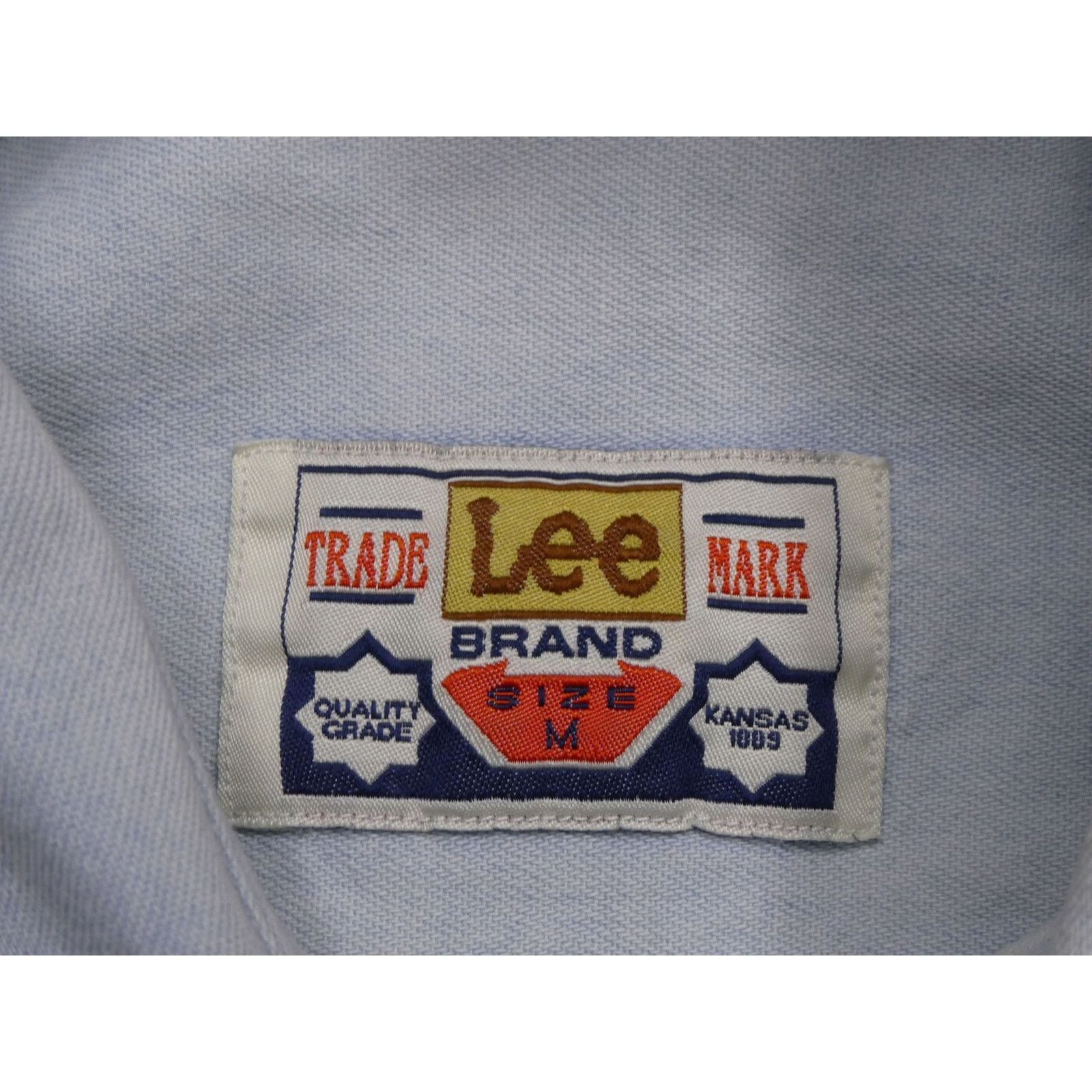 Lee vintage Lee Brand denim shirt, size: medium, Made in USA Size US M / EU 48-50 / 2 - 3 Thumbnail