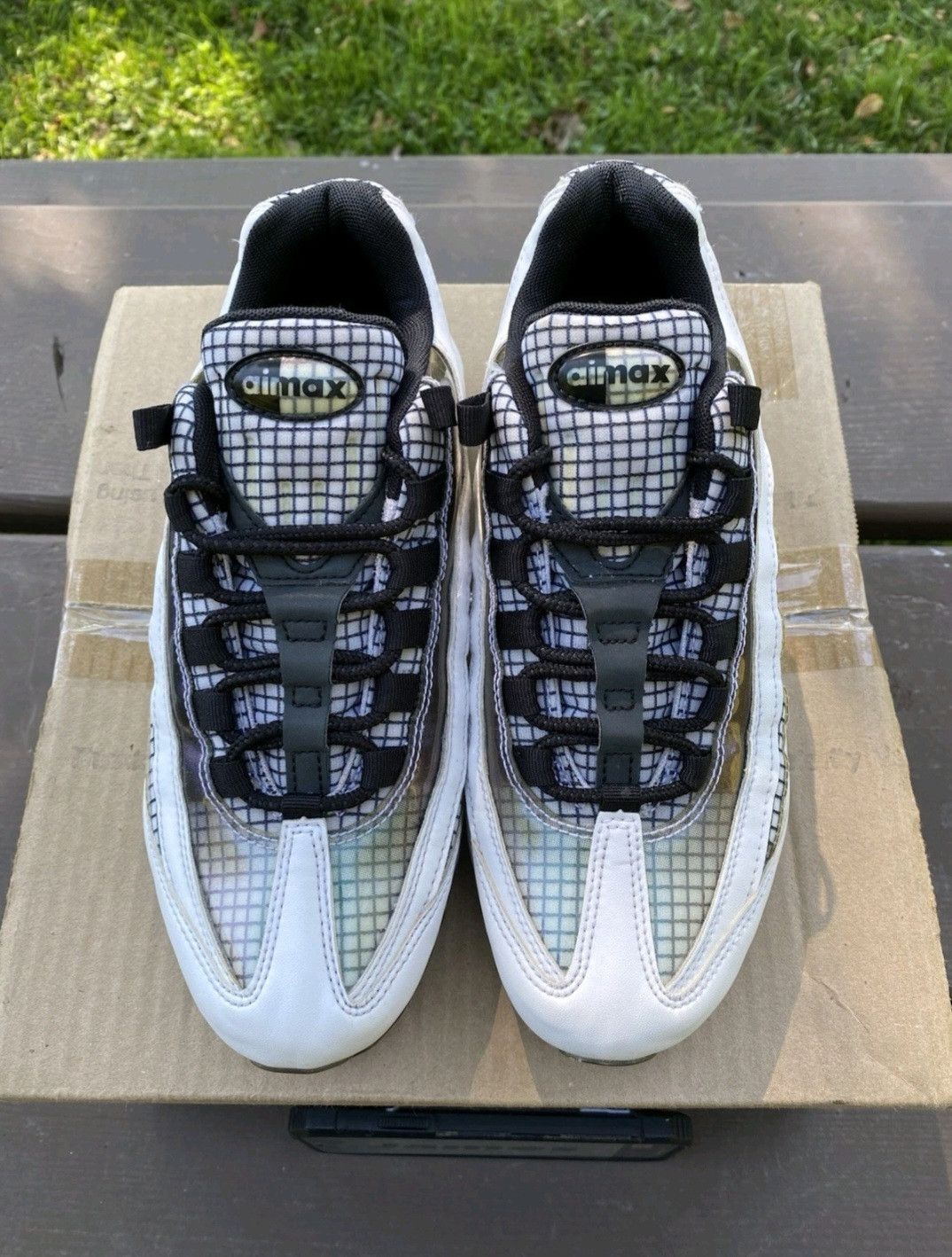 Nike Nike Air Max 95 LV8 Grid AO2450100 Size 5.5 Men Size US 5.5 / EU 38 - 2 Thumbnail