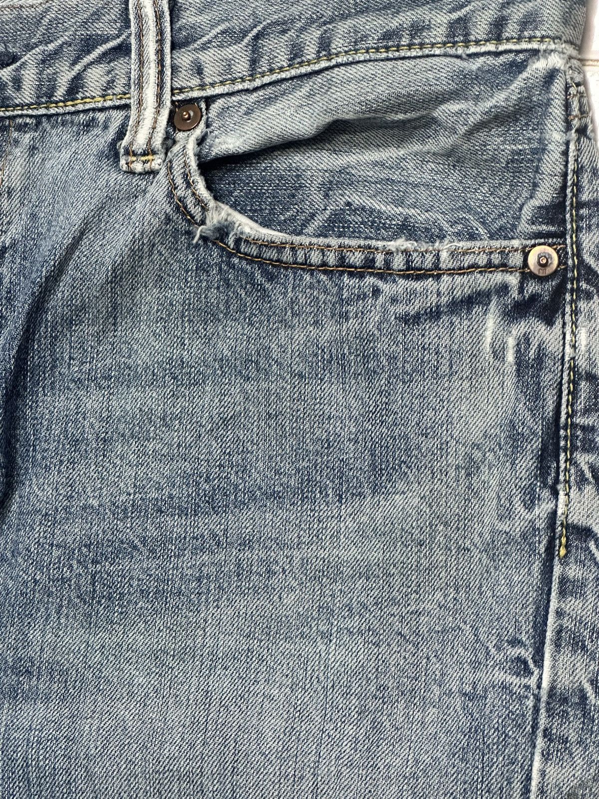 Uniqlo Vintage Uniqlo UJ Straight Leg Distressed Jeans with Faded Size US 36 / EU 52 - 6 Thumbnail