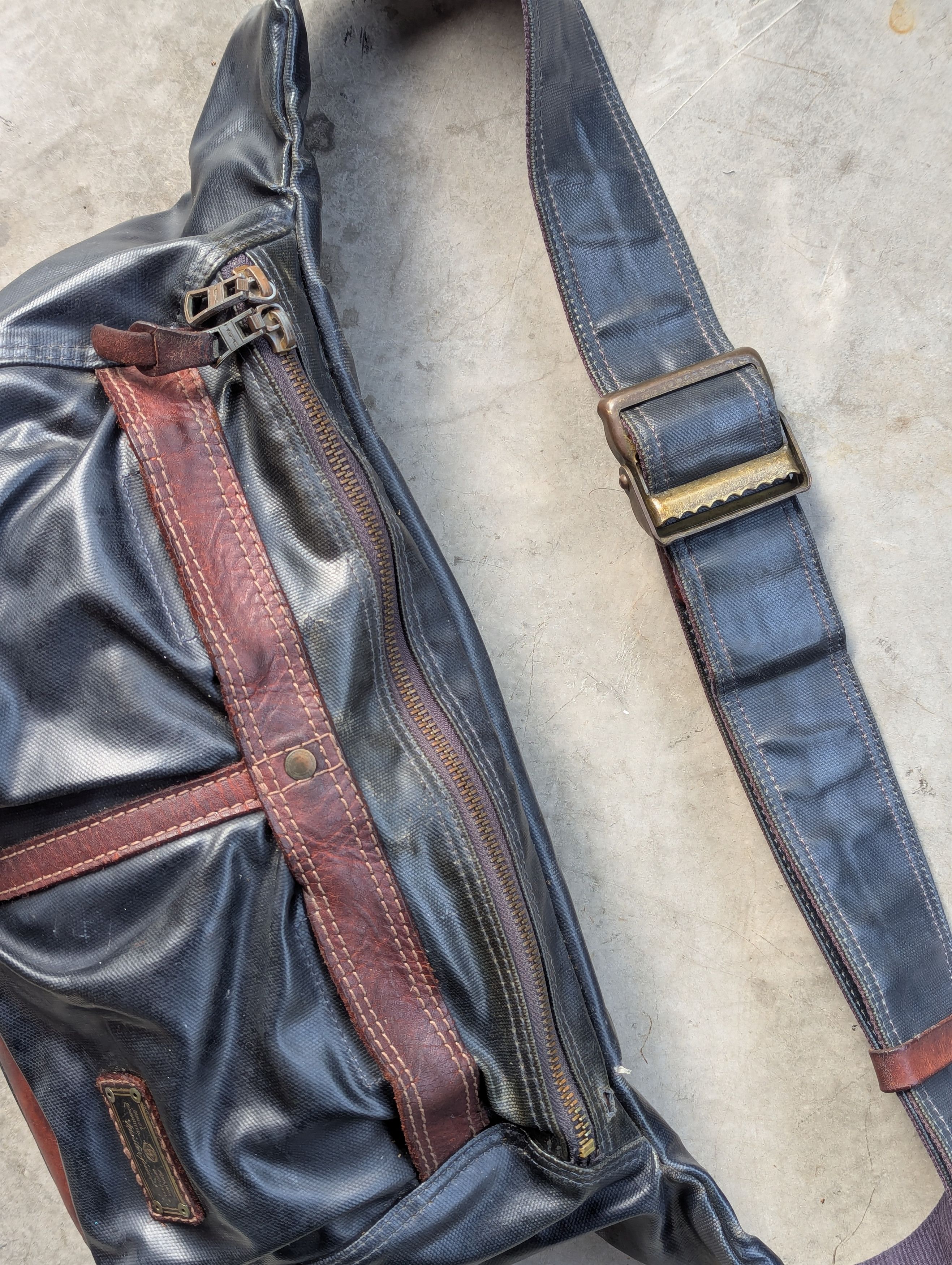 MasterPiece MasterPiece Japan 🇯🇵 Leather Crossbody Waist Bag Size ONE SIZE - 4 Thumbnail
