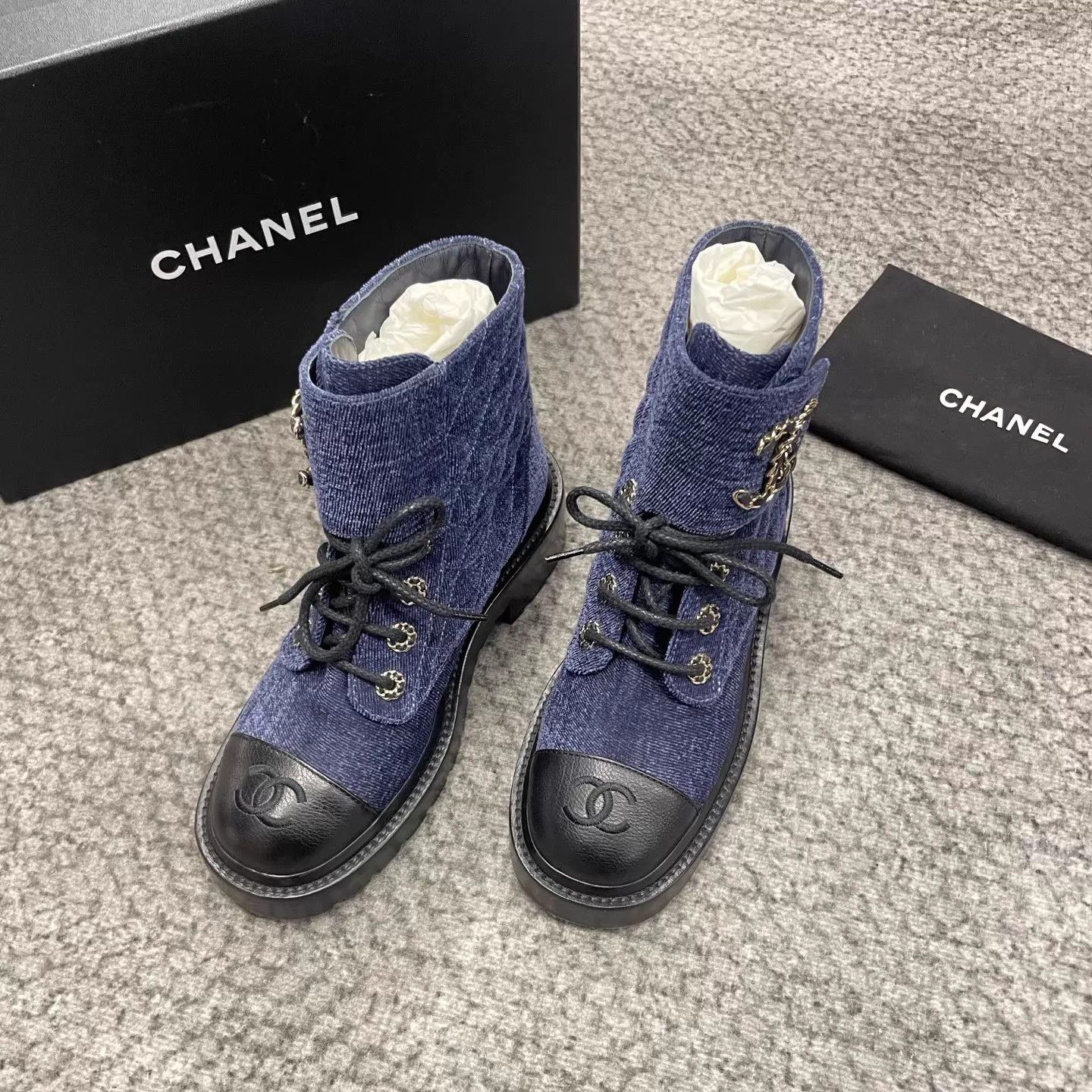 Chanel Chanel Navy & Black Velvet Short Boots 36 Sweet Cool Size US 5.5 / IT 35.5 - 2 Thumbnail