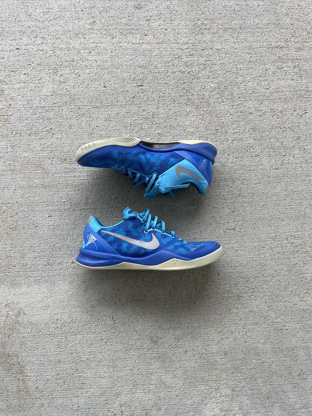 image of Nike Kobe 8 Blue Glow Shoes, Men's (Size 10)