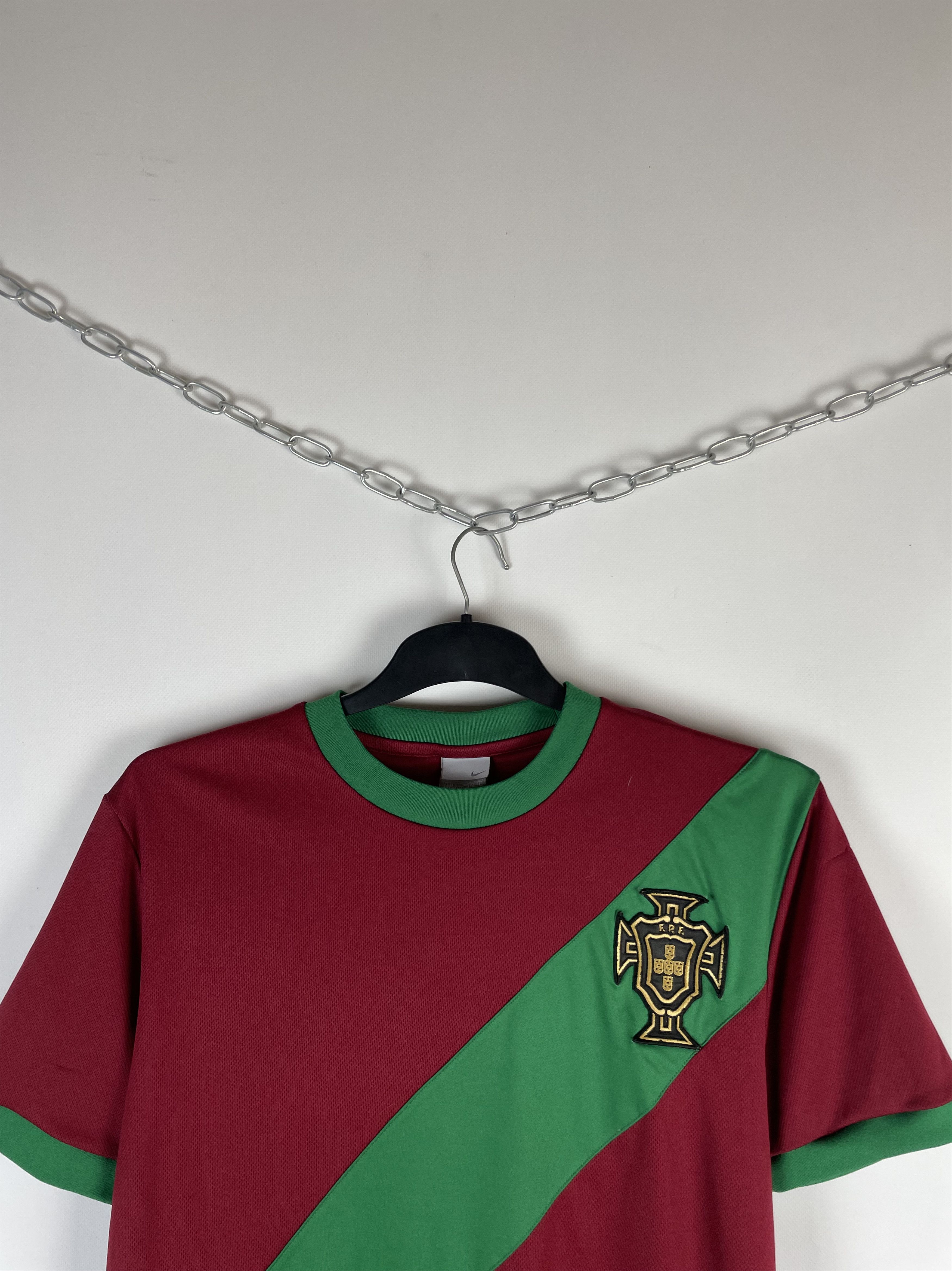 Nike Vintage Soccer Jersey Nike Portugal Size US L / EU 52-54 / 3 - 3 Thumbnail