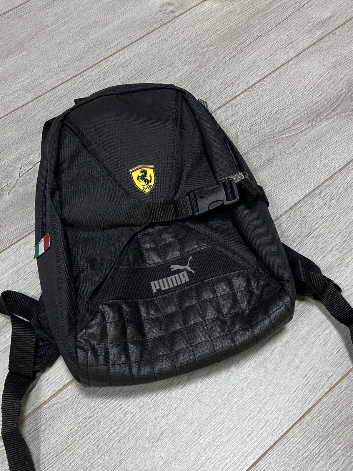 Ferrari × Puma × Vintage Vintage Puma 00s Backpack Ferrari Michael Schumacher Size ONE SIZE - 2 Thumbnail