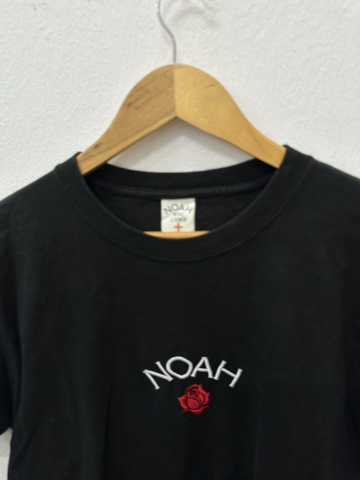 Noah FW20 Noah Embroidered Rose Logo Black Shirt Size US M / EU 48-50 / 2 - 5 Thumbnail