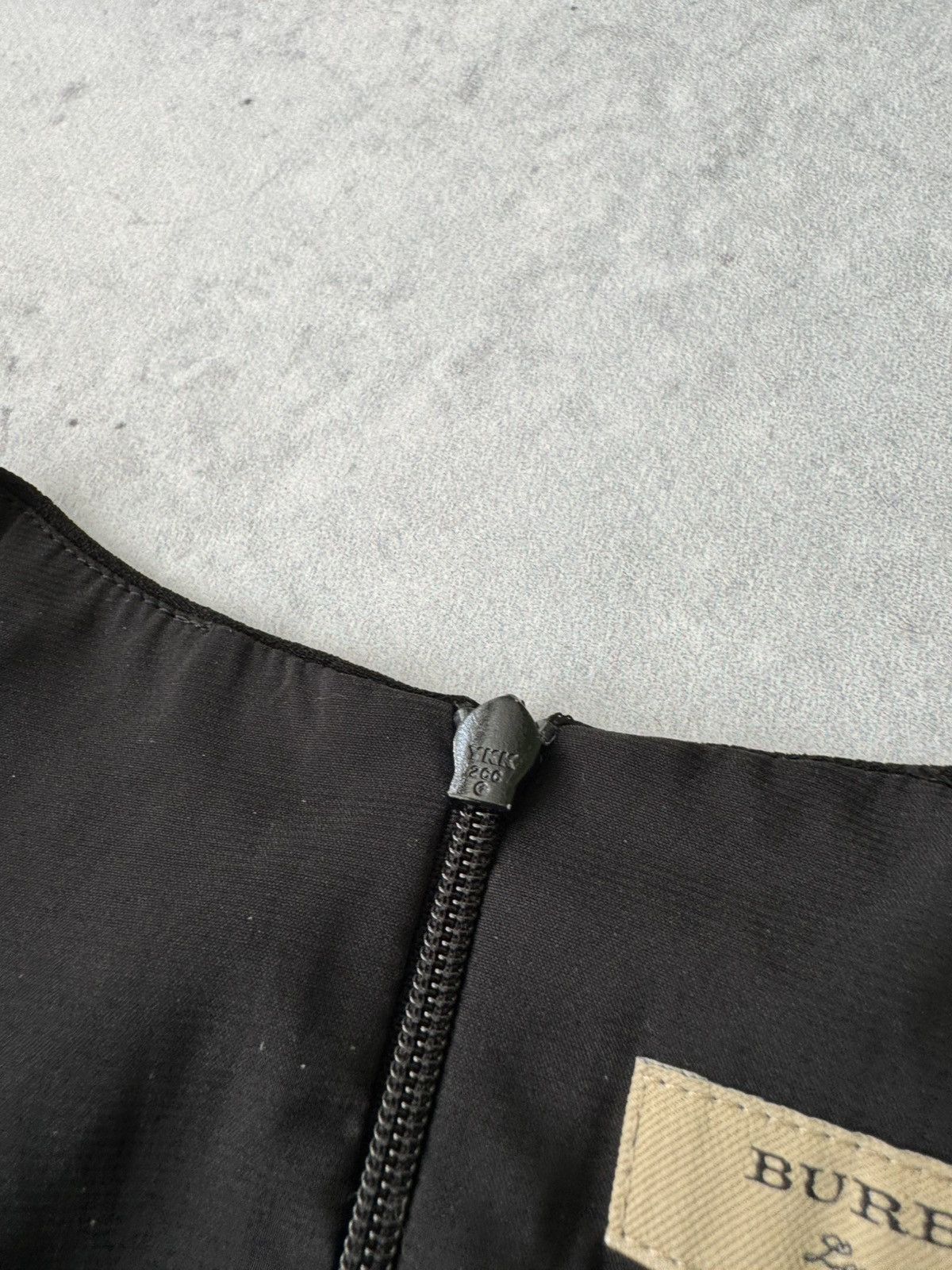 Burberry Burberry Lined 3/4 Zip Sleeves Sheath Black Dress Size S / US 4 / IT 40 - 8 Thumbnail