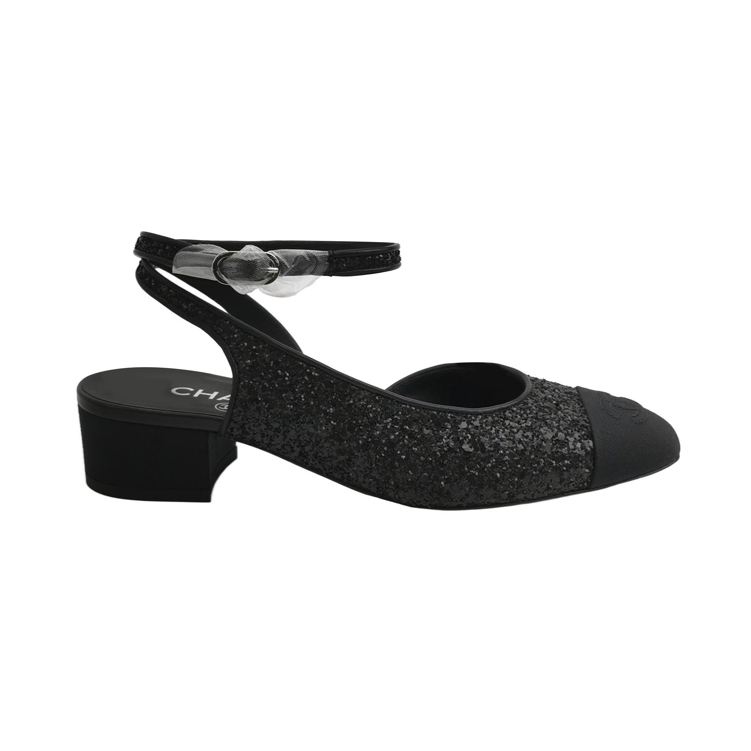 Chanel Chanel Women 7 Flats Size US 7 / IT 37 - 1 Thumbnail
