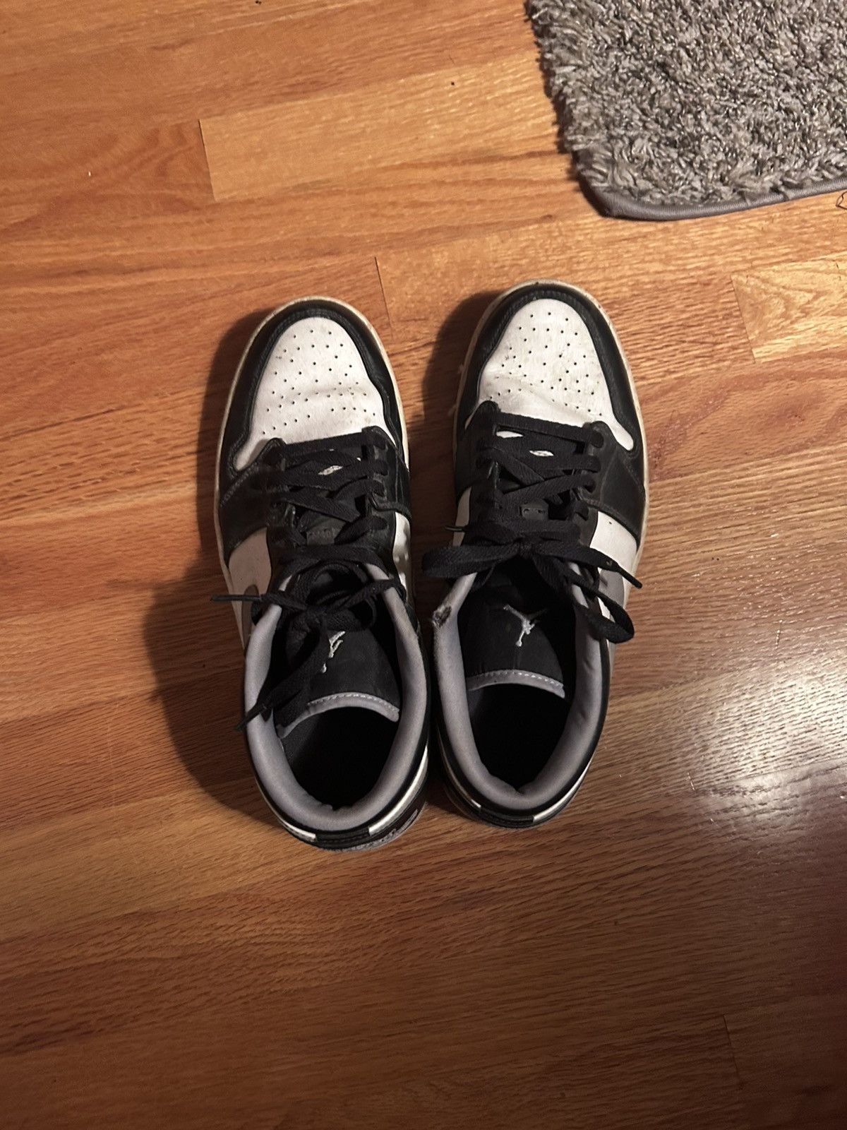 Jordan Brand Gray/black/white jordans Size US 10.5 / EU 43-44 - 2 Thumbnail
