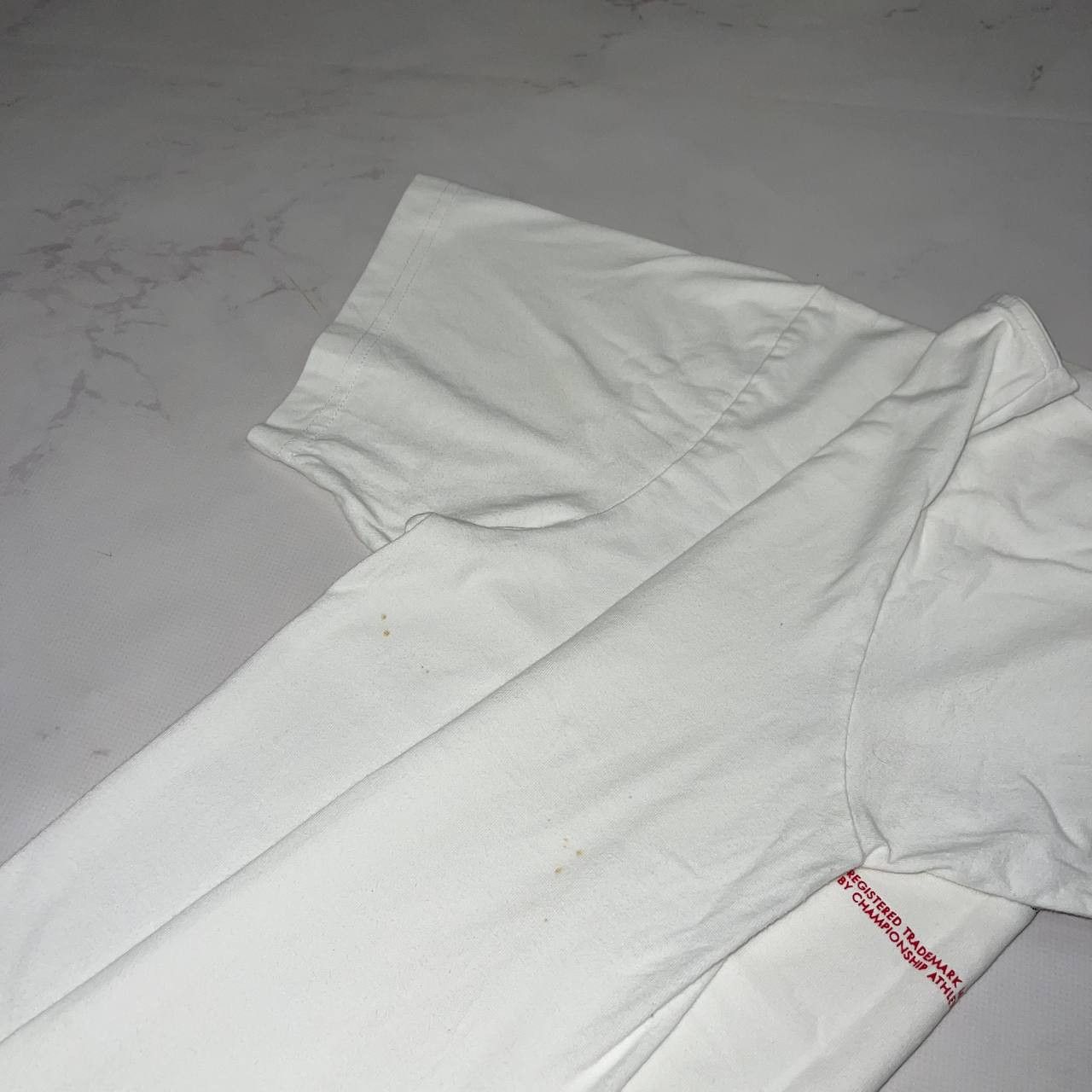 Nike Nike vintage big red swoosh white tee shirt size L Size US L / EU 52-54 / 3 - 18 Thumbnail
