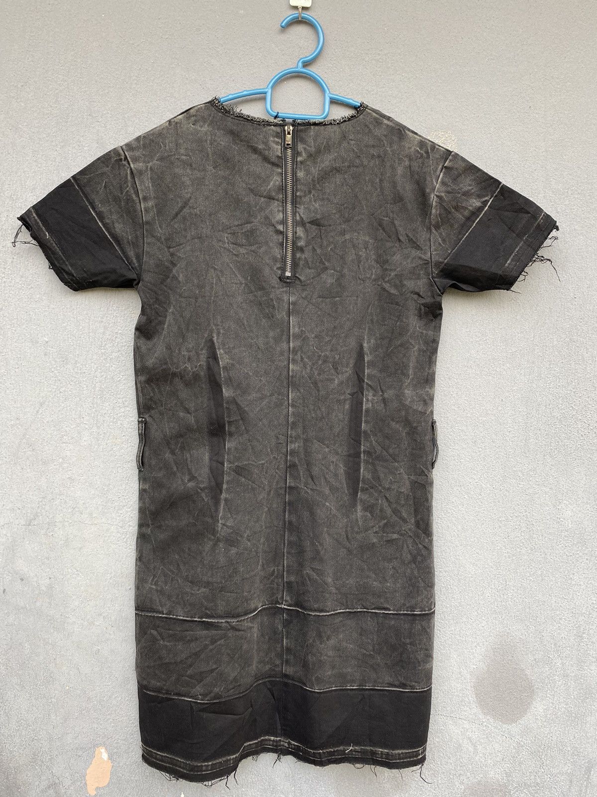 Cheap Monday Cheap Monday Reworked Raw Seam Denim Dress Shirt Size XS / US 0-2 / IT 36-38 - 3 Thumbnail
