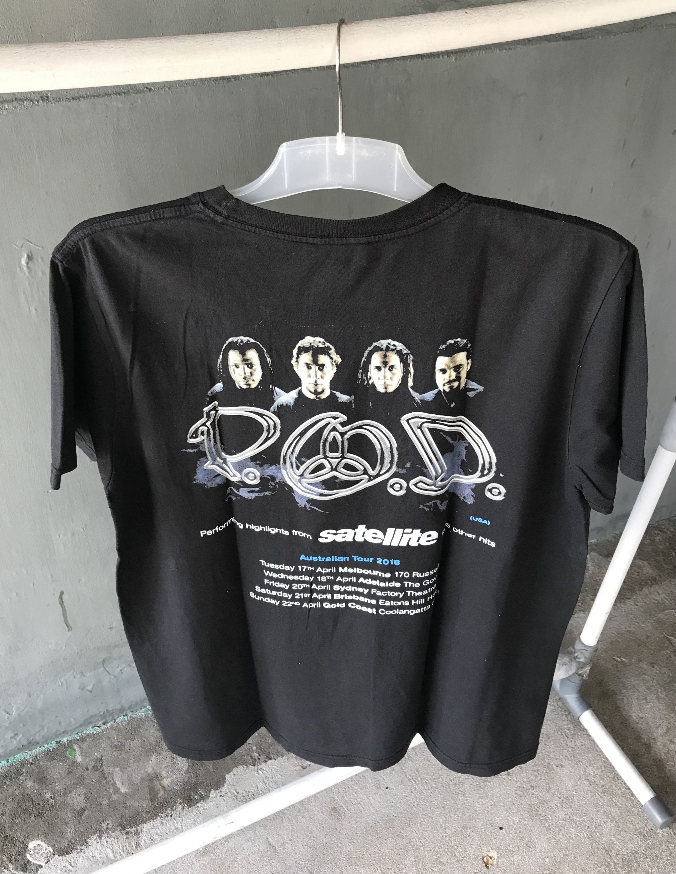 Band Tees P.O.D album Satellite Tour 2018 Size US L / EU 52-54 / 3 - 6 Thumbnail