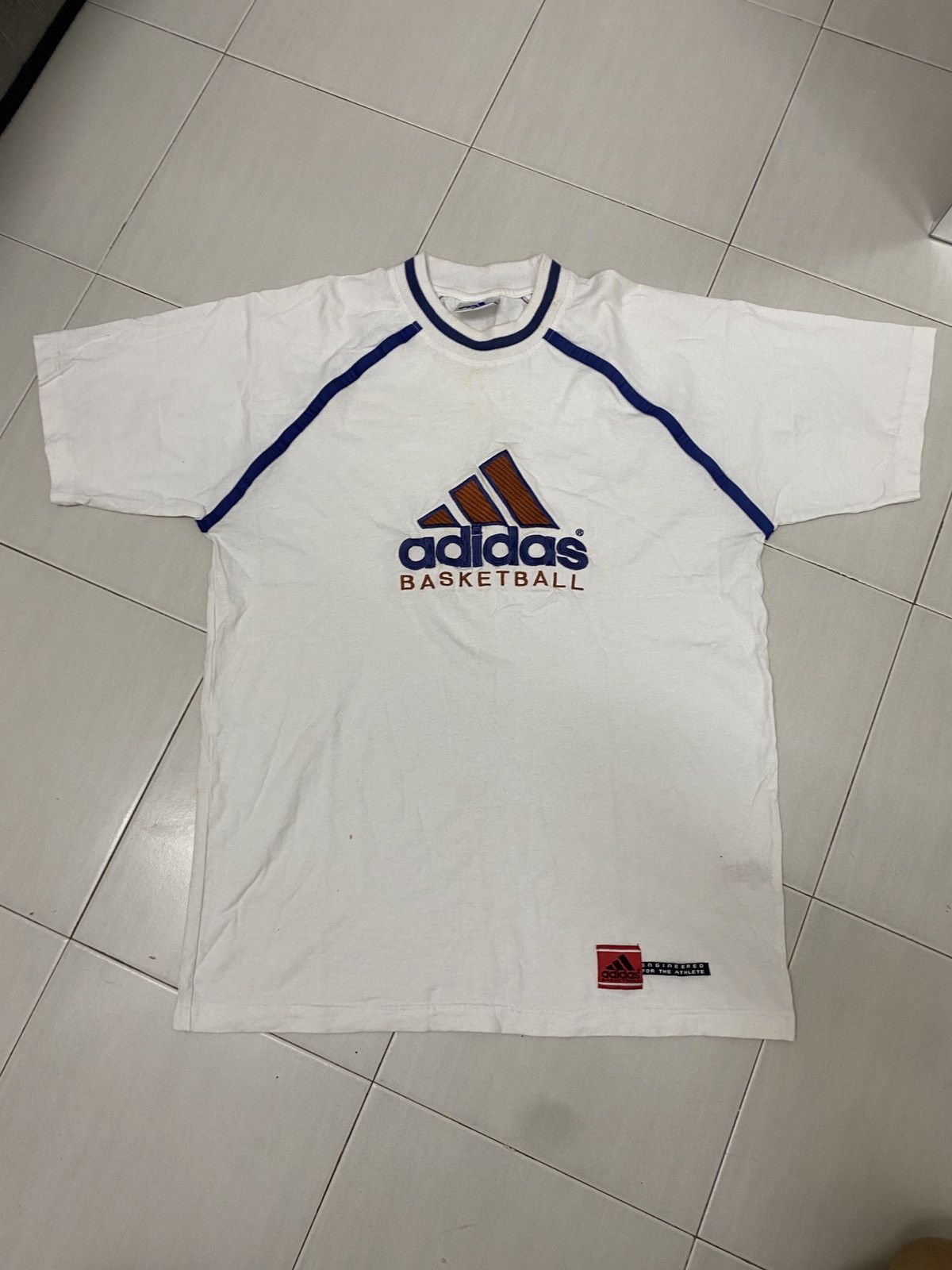 Adidas × Vintage VINTAGE 90s ADIDAS BASKETBALL T-SHIRT Size US L / EU 52-54 / 3 - 1 Thumbnail