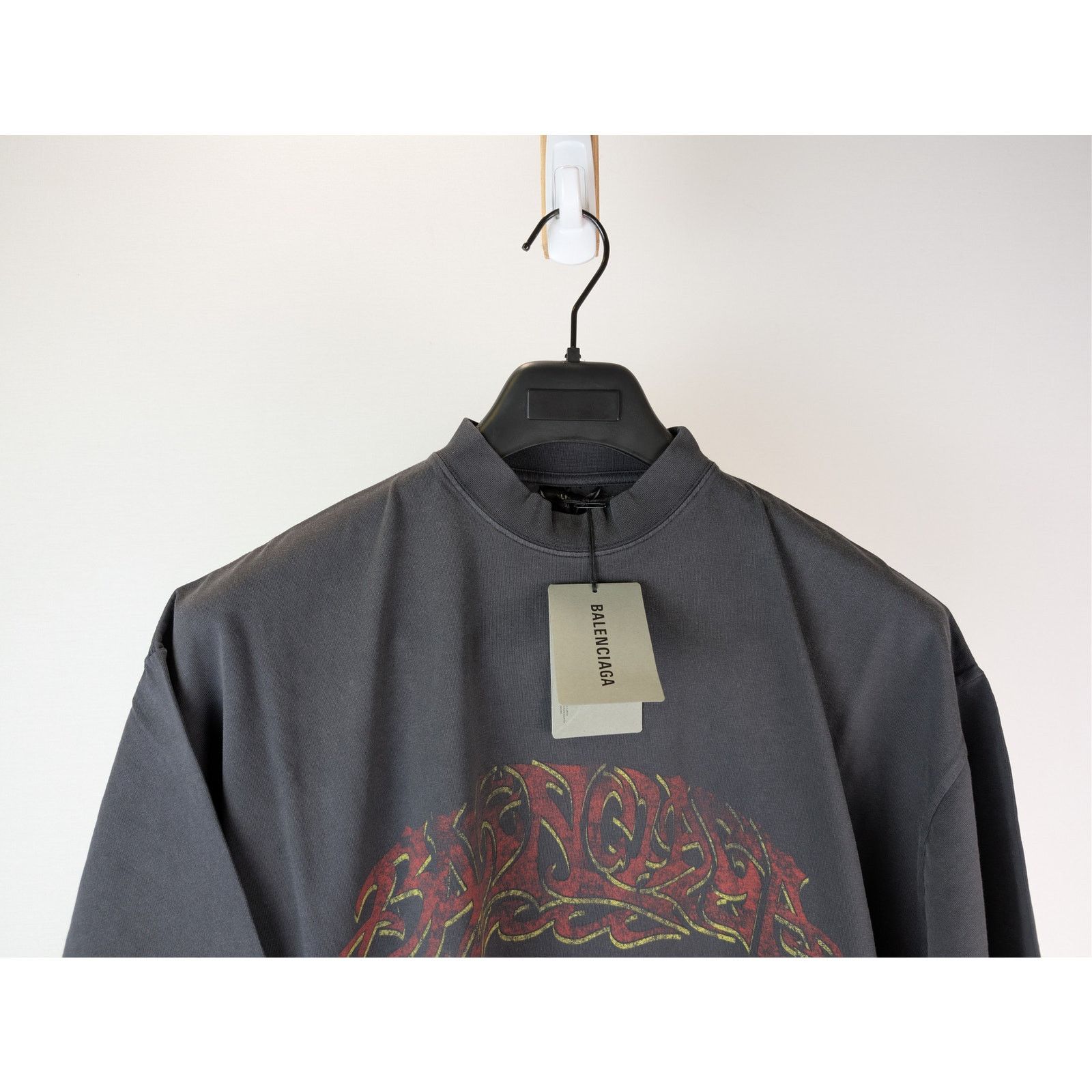Balenciaga o1rshd1 Offshore Oversized Vintage Jersey T-Shirt in Black Size US M / EU 48-50 / 2 - 3 Thumbnail