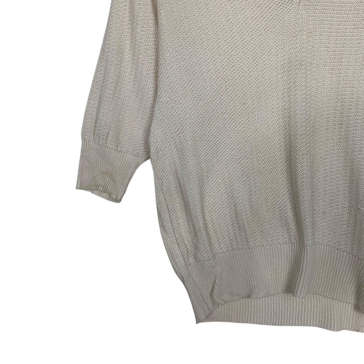 Issey Miyake Vintage ISSEY MIYAKE Short Sleeve V Neck Knitwear #3557-C162 Size US S / EU 44-46 / 1 - 6 Thumbnail