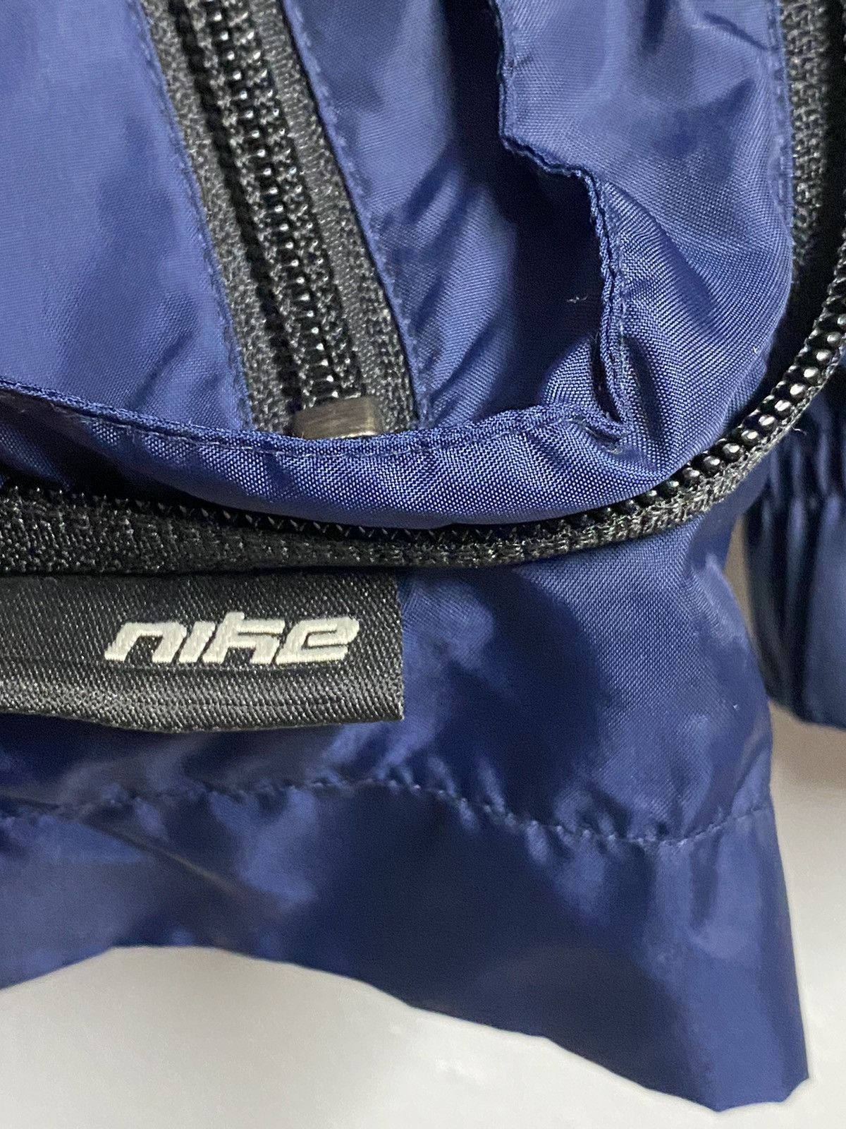 Nike Vintage 2000s Nike Packable Windbreaker Size US M / EU 48-50 / 2 - 3 Thumbnail