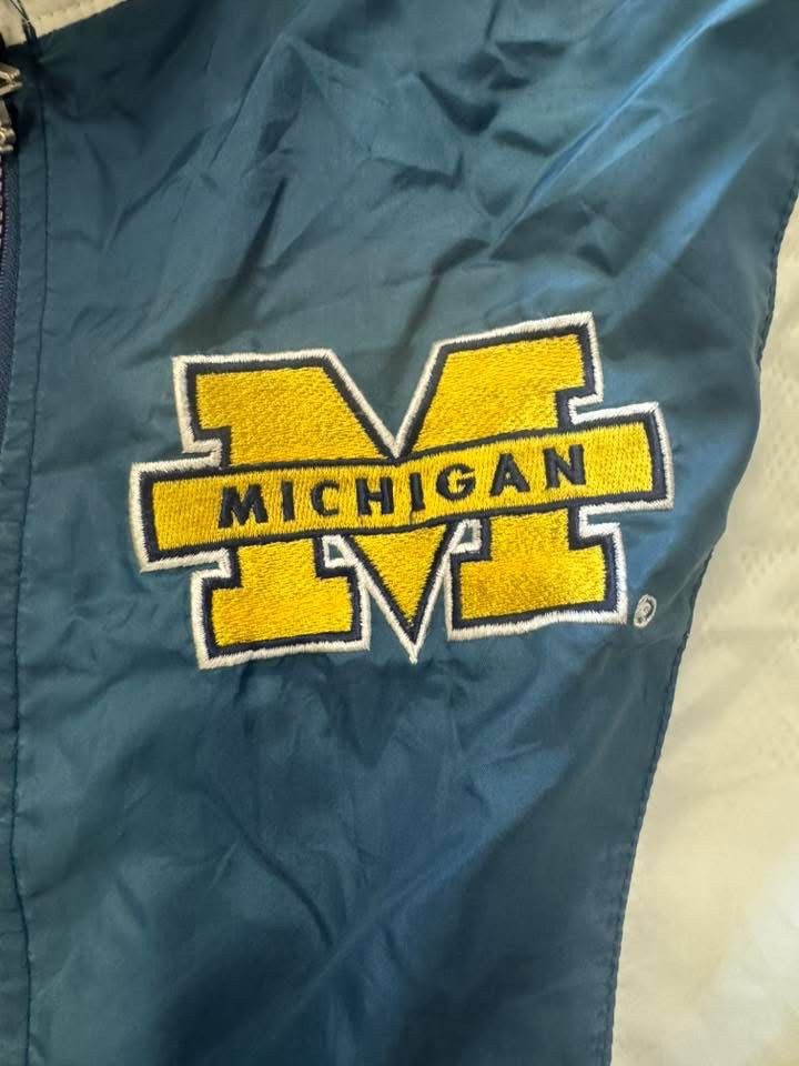 Other Vintage 90s University of Michigan Wolverines windbreaker Size US L / EU 52-54 / 3 - 4 Thumbnail