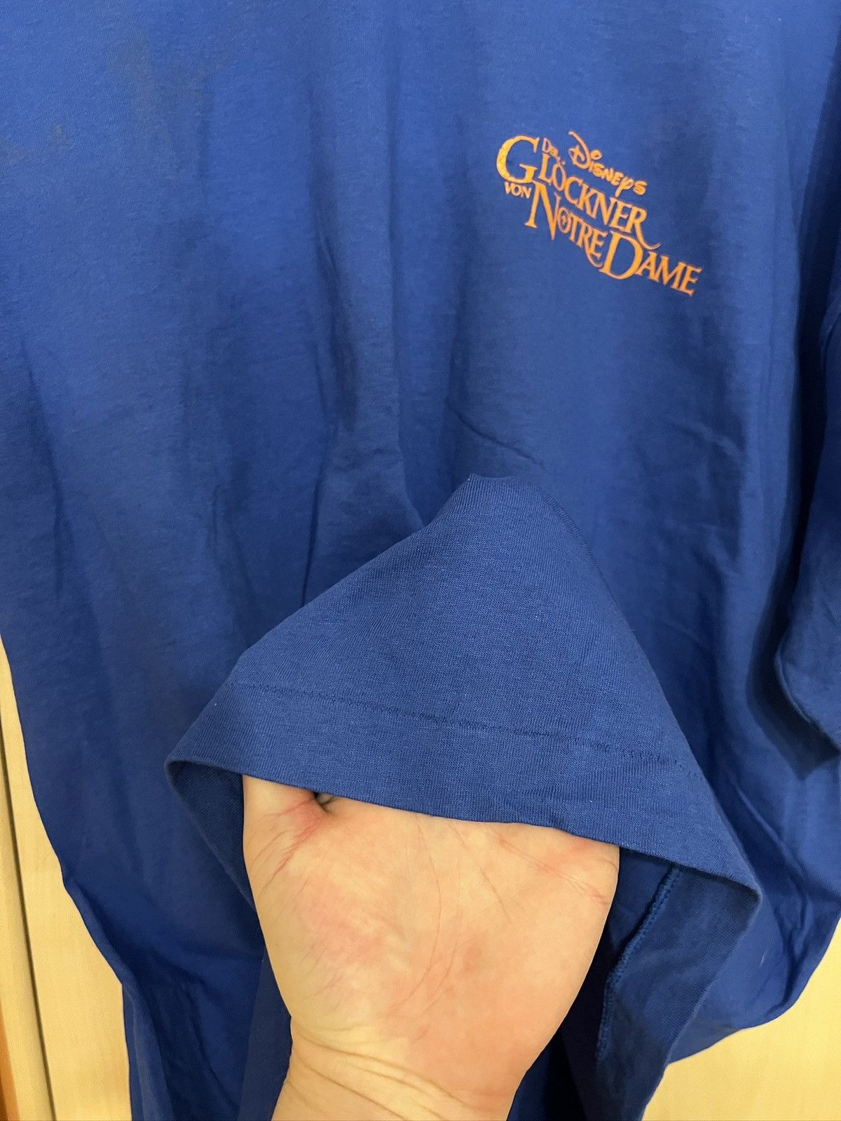 Disney Vitage 90s Disney Glöckner von Notre Dame Tee XL Size US XL / EU 56 / 4 - 6 Thumbnail