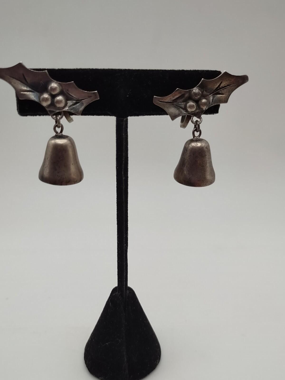 Other Damaso Gallego VTG Taxco 925 Holly Bell Pin Earrings Set Size ONE SIZE - 6 Thumbnail